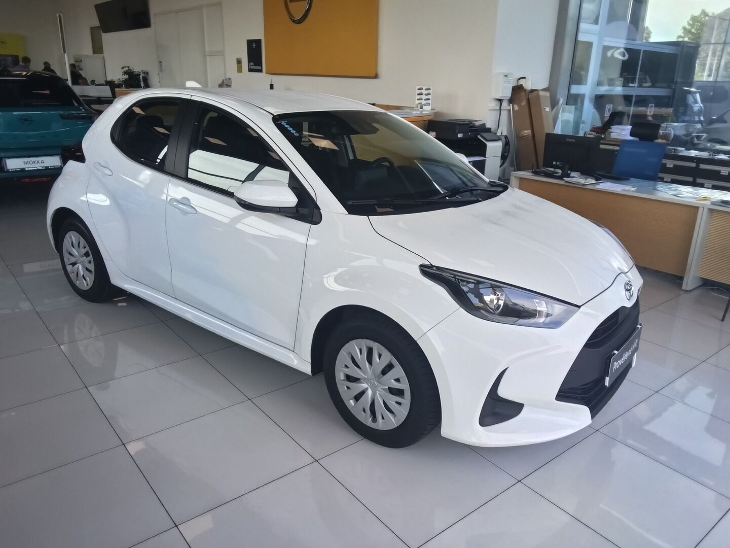 Toyota Yaris, 1.0i 53KW 2022 - fotka 2
