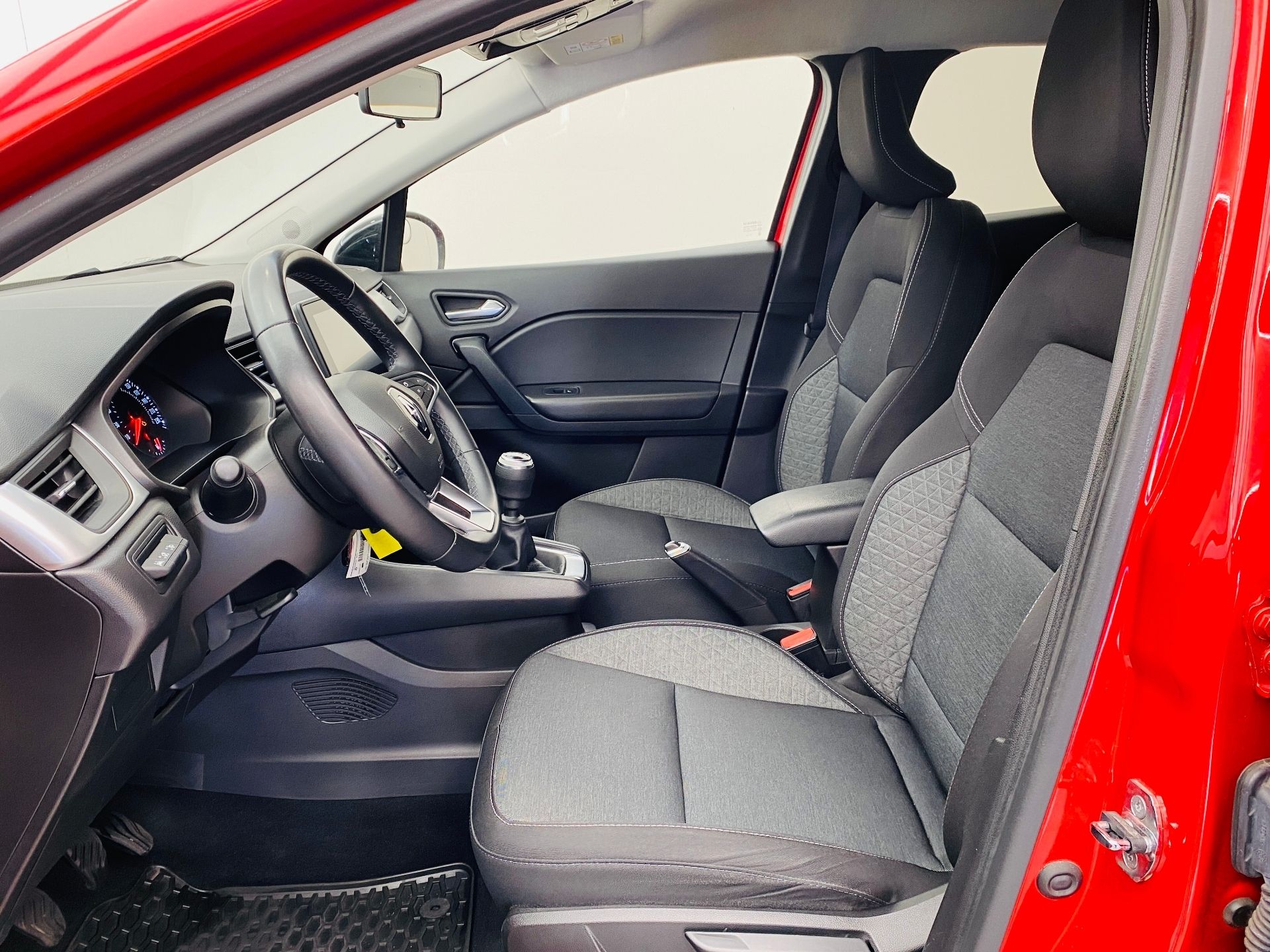 Renault Captur, 1.0 TCe 67kW 1. maj. ČR - fotka 5