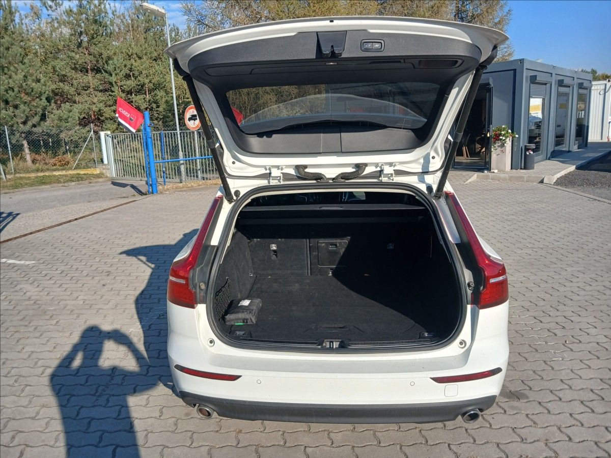 Volvo V60, 2,0 V 60 - fotka 6