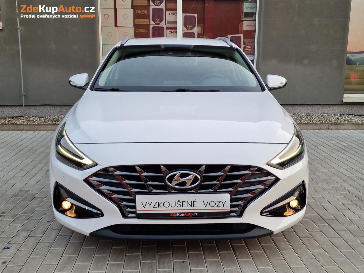 Hyundai i30, 1.0 T-Gdi Smart Kombi,ČR,1Maj - fotka 4