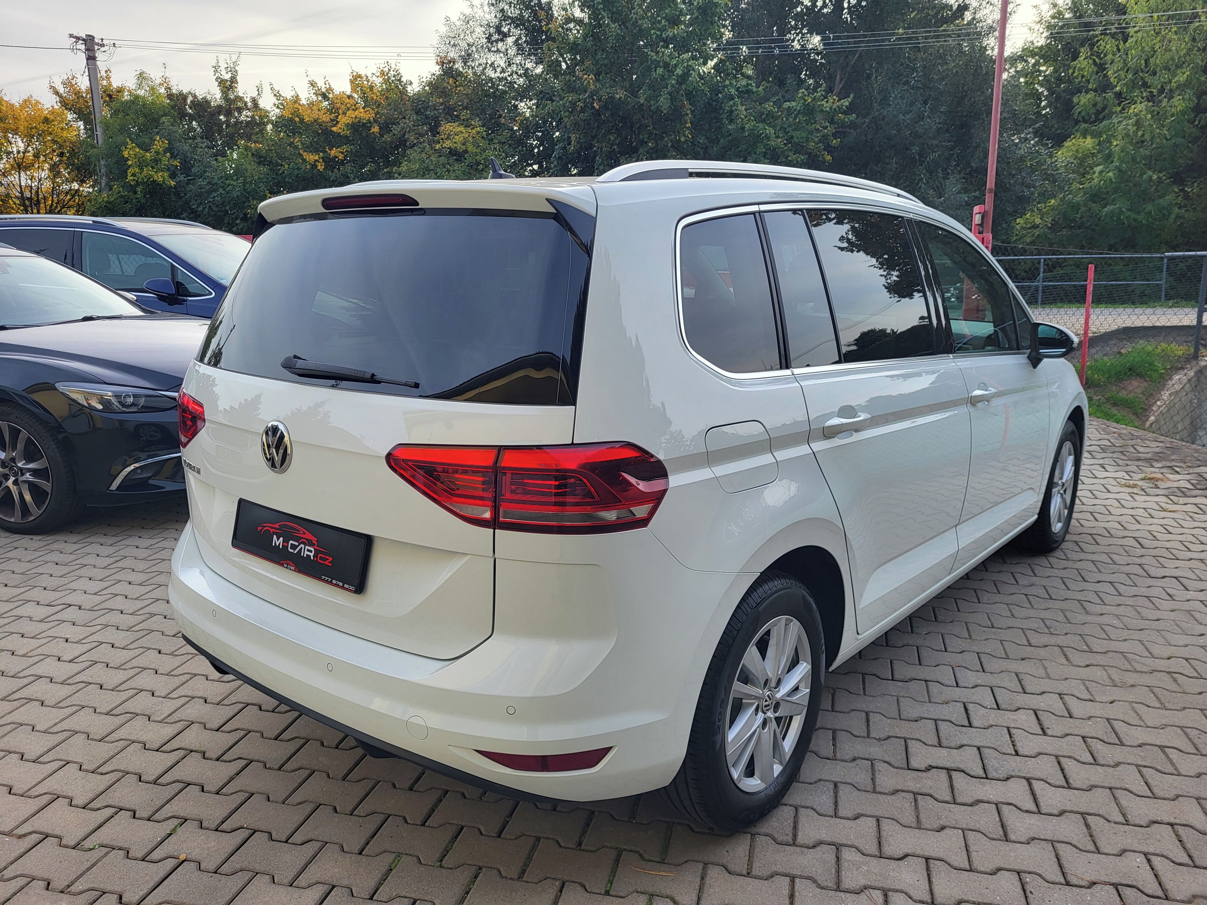Volkswagen Touran, 1.5 TSI, LED, NAVI, ACC - fotka 6