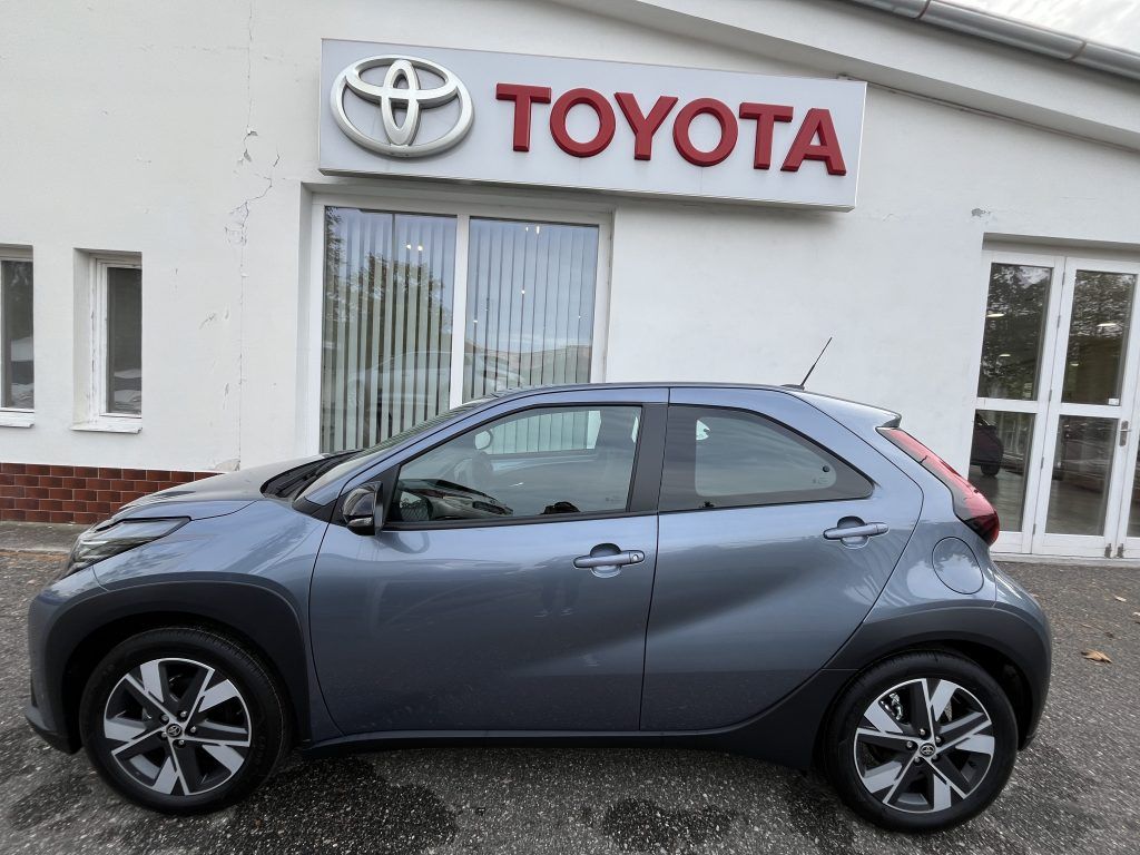 Toyota Aygo, 1.5L HEV Comfort - fotka 4
