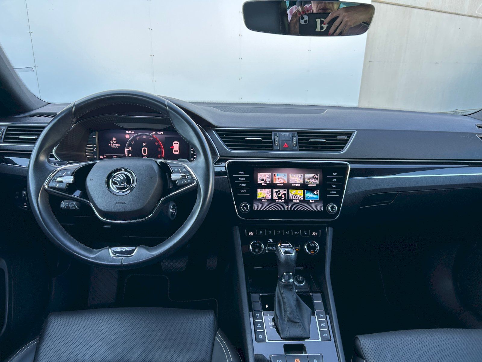 Škoda Superb, SUP.COM L K TD 147/2.0 A7A - fotka 5