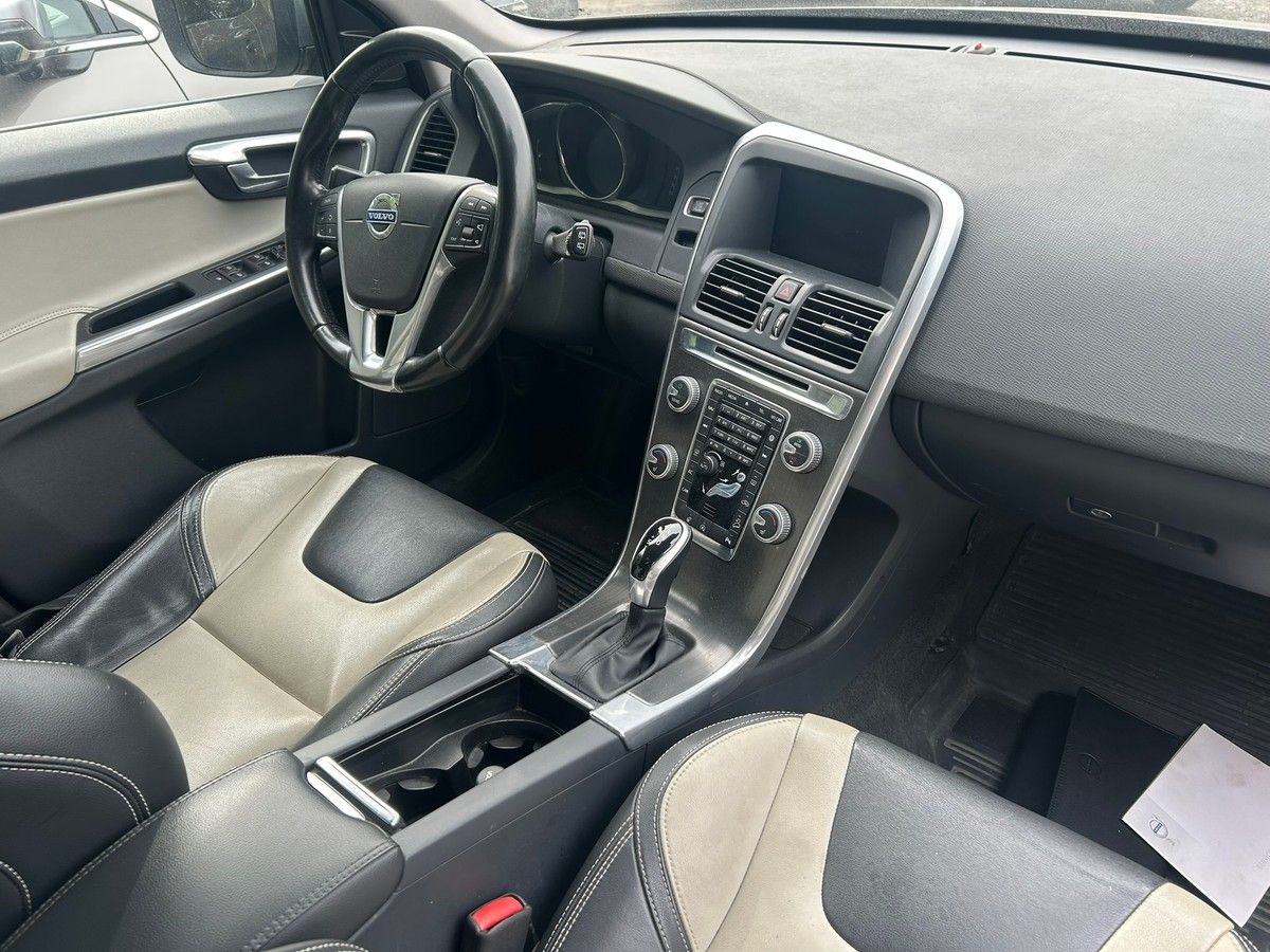Volvo XC60, D4 AWD Summum 2016 - fotka 5