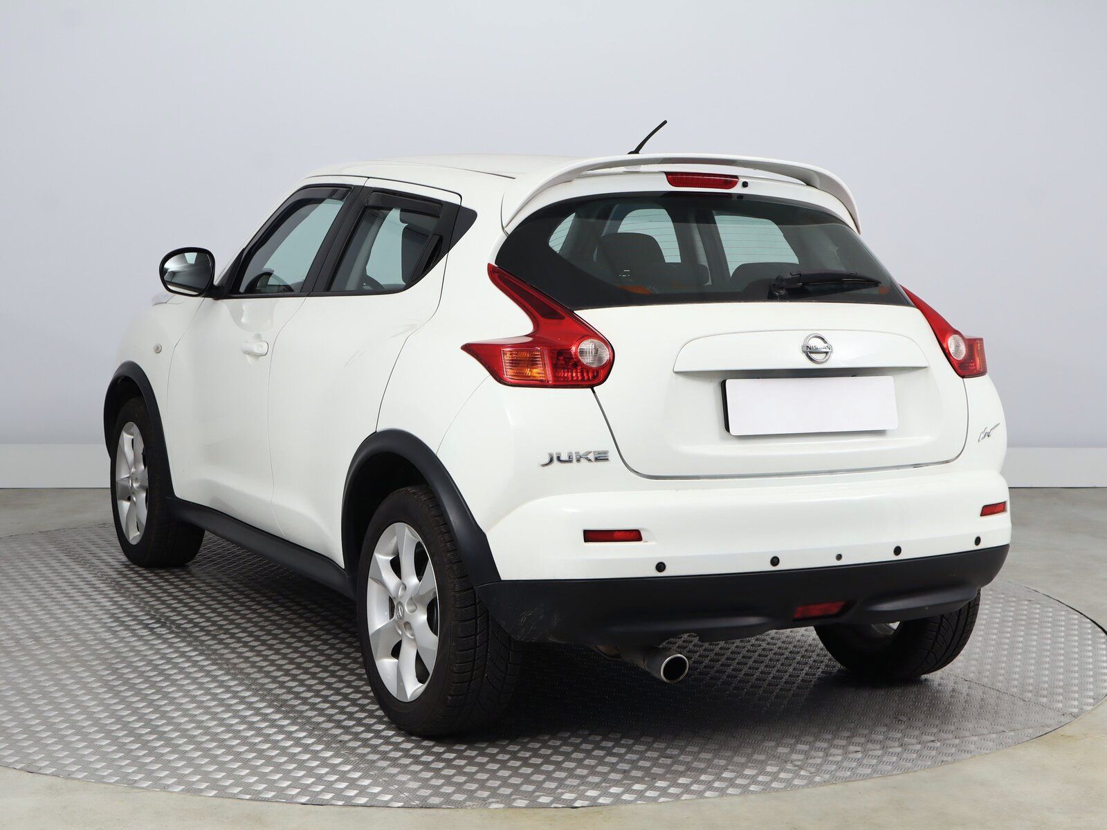 Nissan Juke, 1.6 i, Tempomat - fotka 4