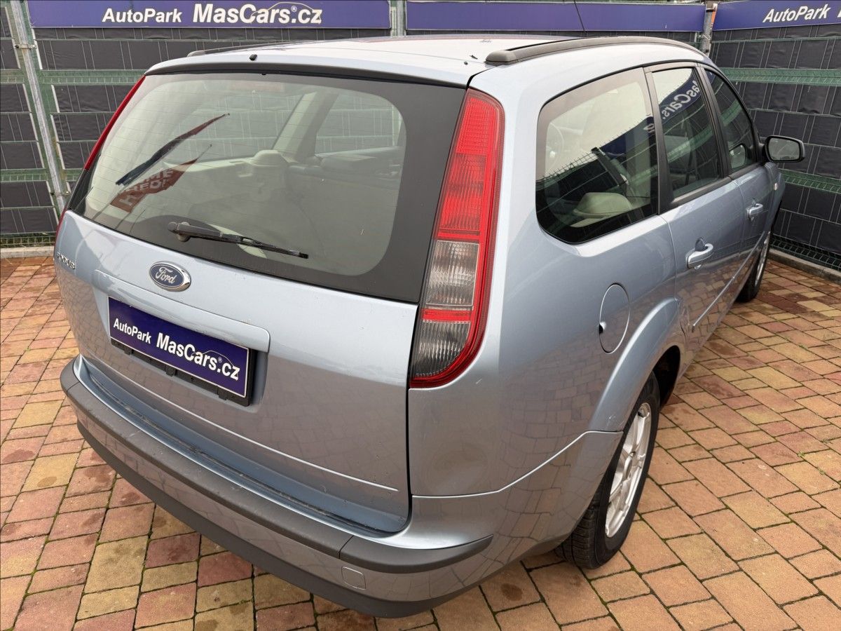 Ford Focus, 1.6 Ghia - fotka 5