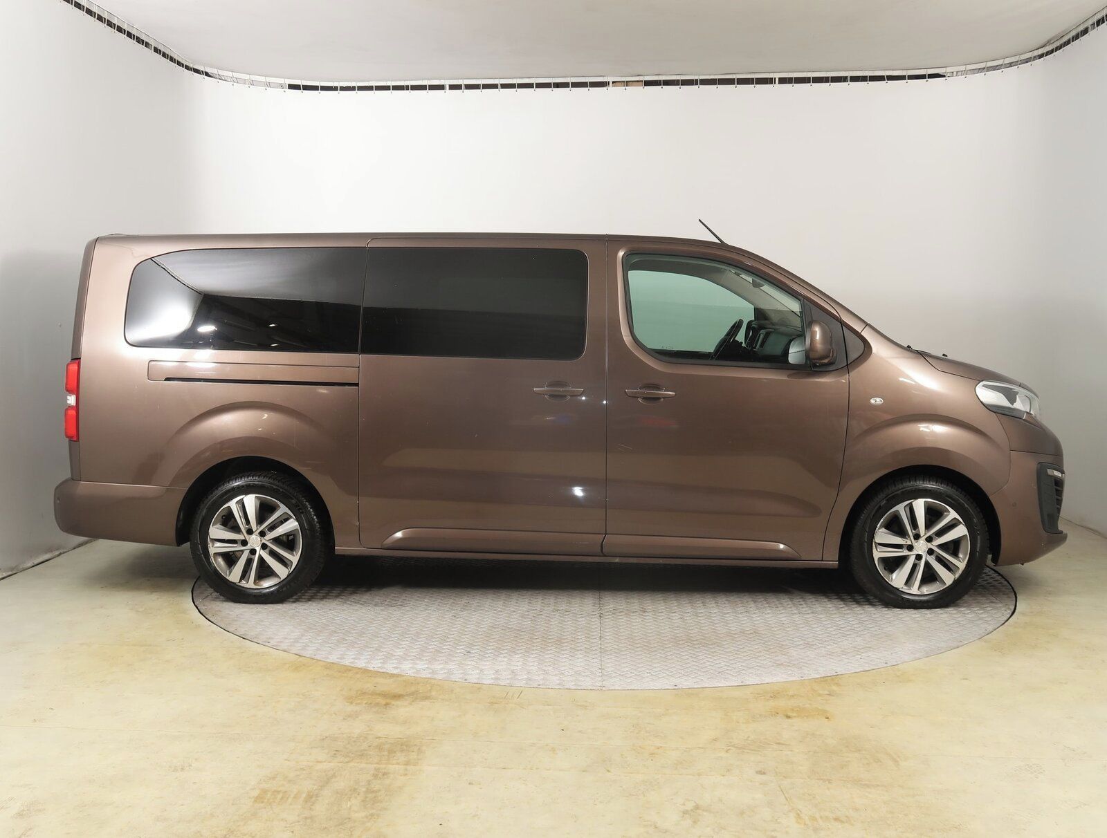 Peugeot Traveller, 2.0 BlueHDi, Klima, ČR - fotka 6