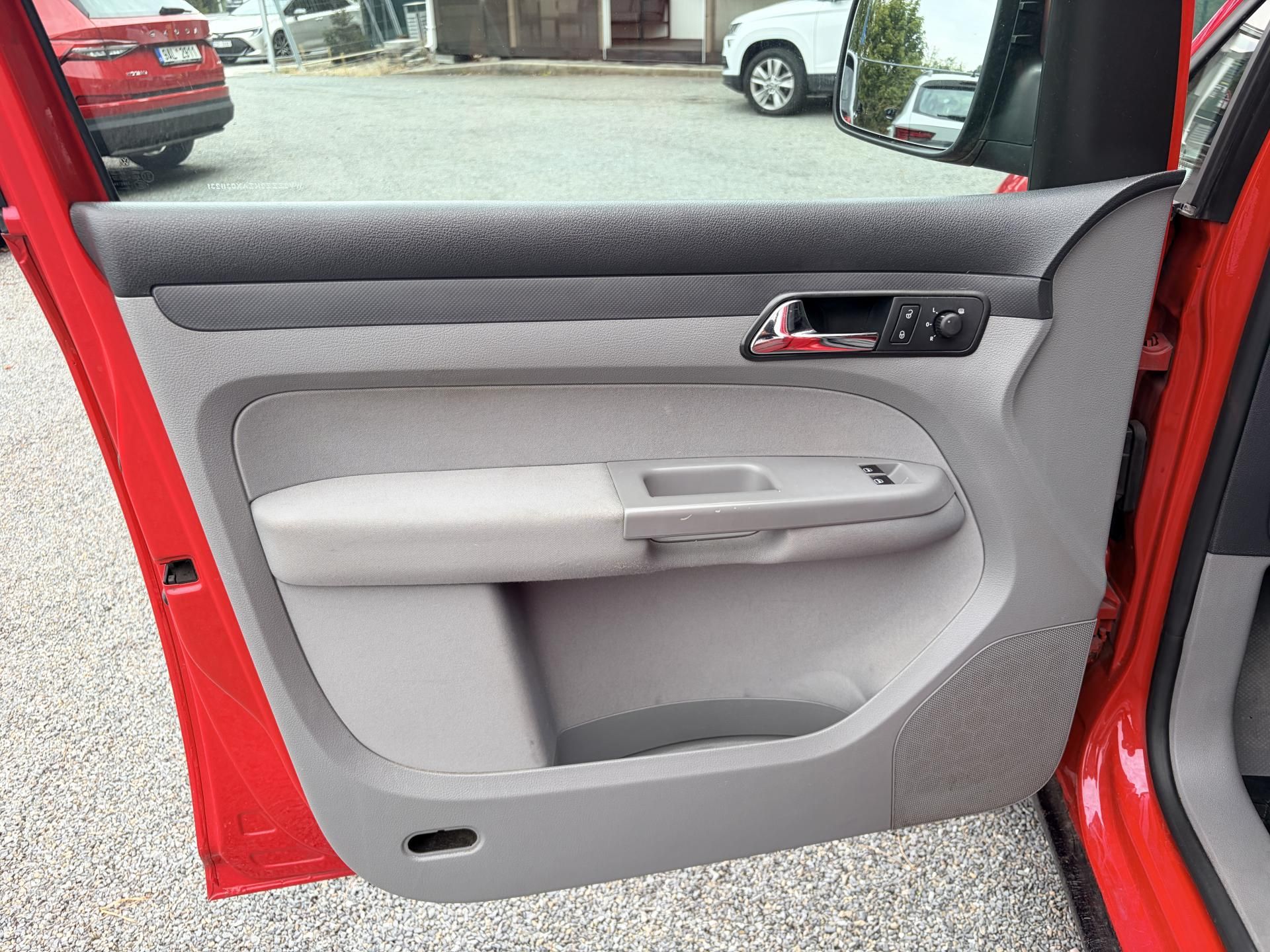 Volkswagen Caddy, 1.6MPI 75KW LPG - fotka 6