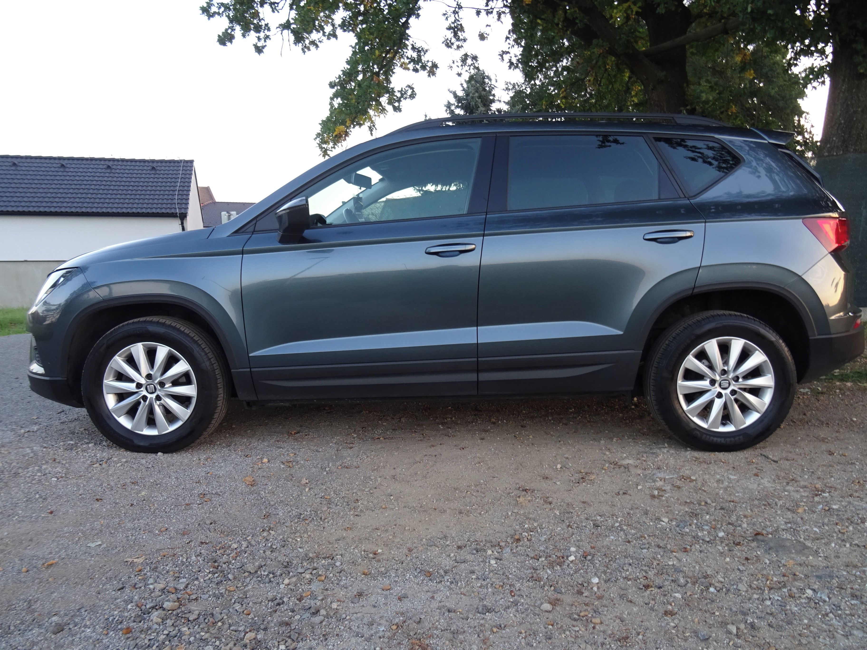 Seat Ateca, 1,0 TSI 85kW pěkná výb. tažné - fotka 6