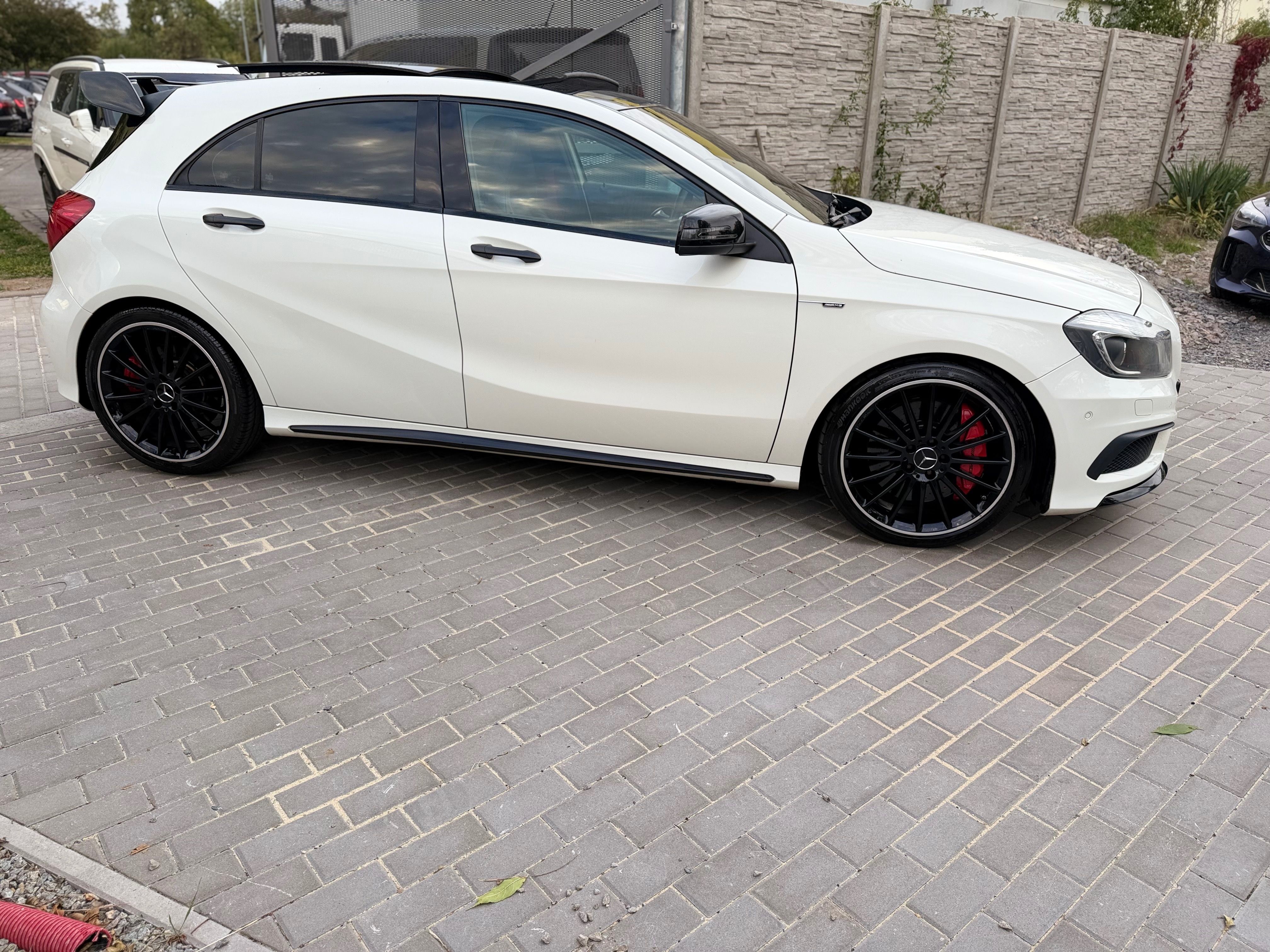 Mercedes-Benz Třídy A, A45 AMG,280KW,4 MATIC,DPH,PANO - fotka 6