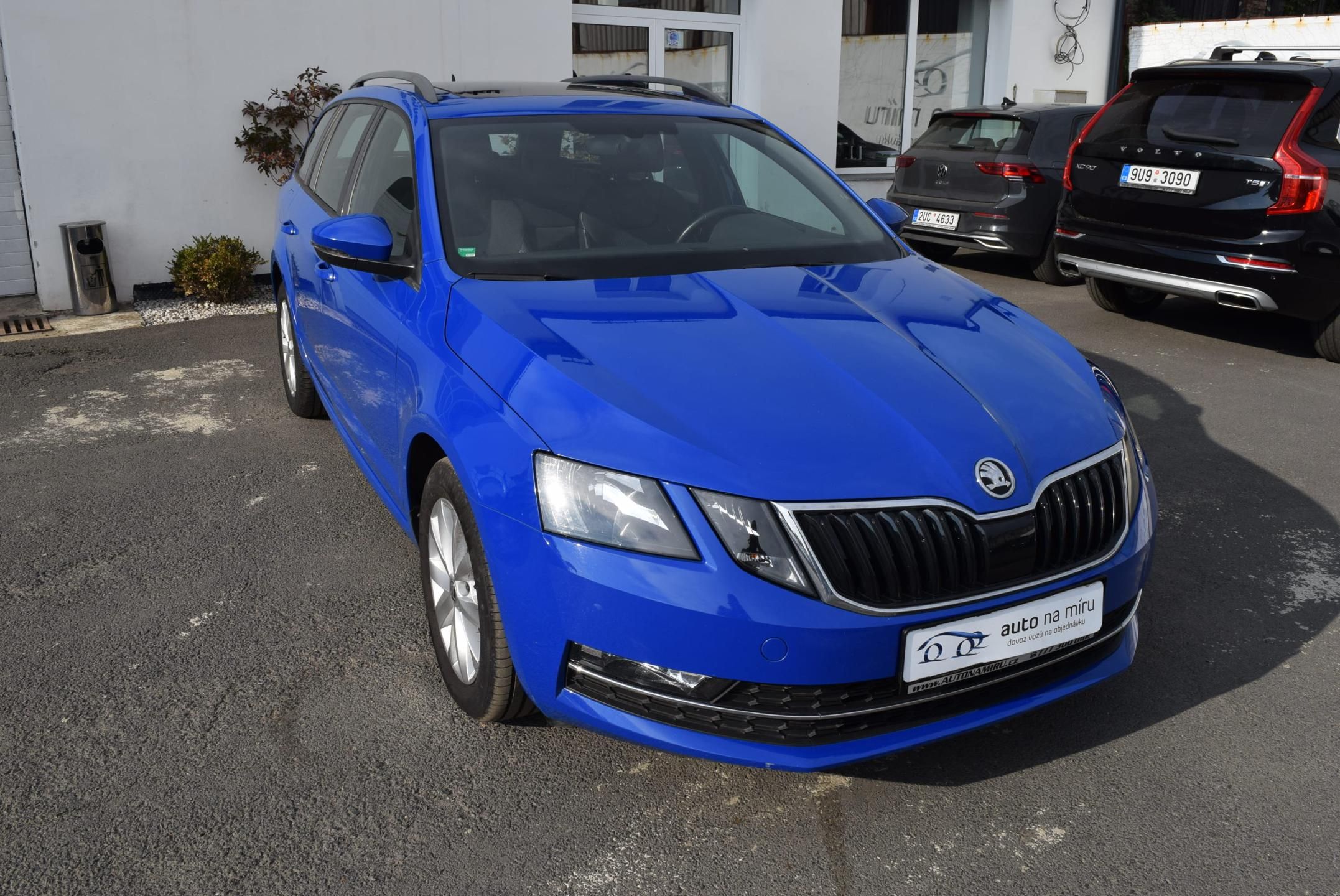 Škoda Octavia, 2.0TDI 110kw DSG STYLE PAN TAŽ - fotka 4