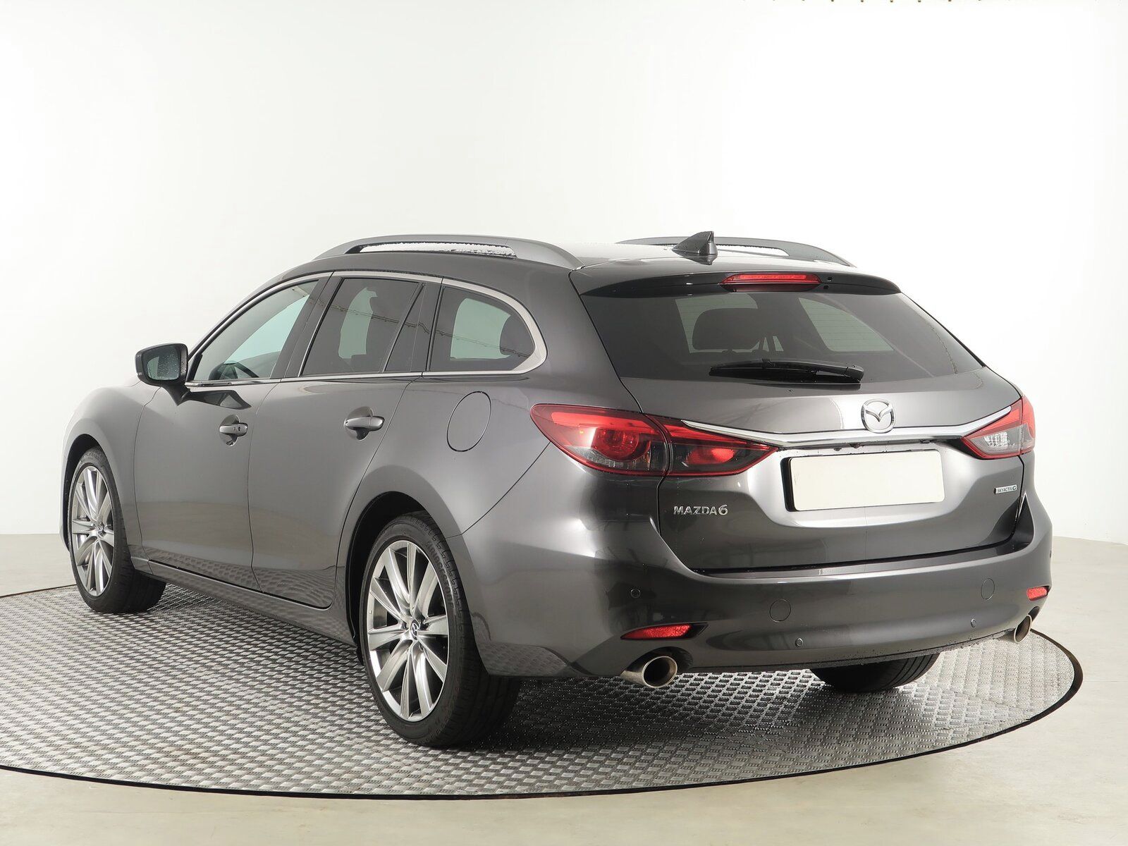 Mazda 6, 2.5 Skyactiv-G, Automat, Kůže - fotka 4