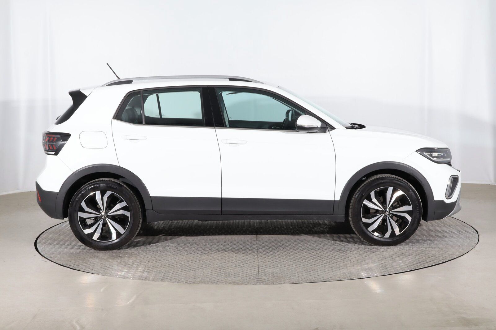 Volkswagen T-Cross, 1.0 TSI, Serv.kniha - fotka 6