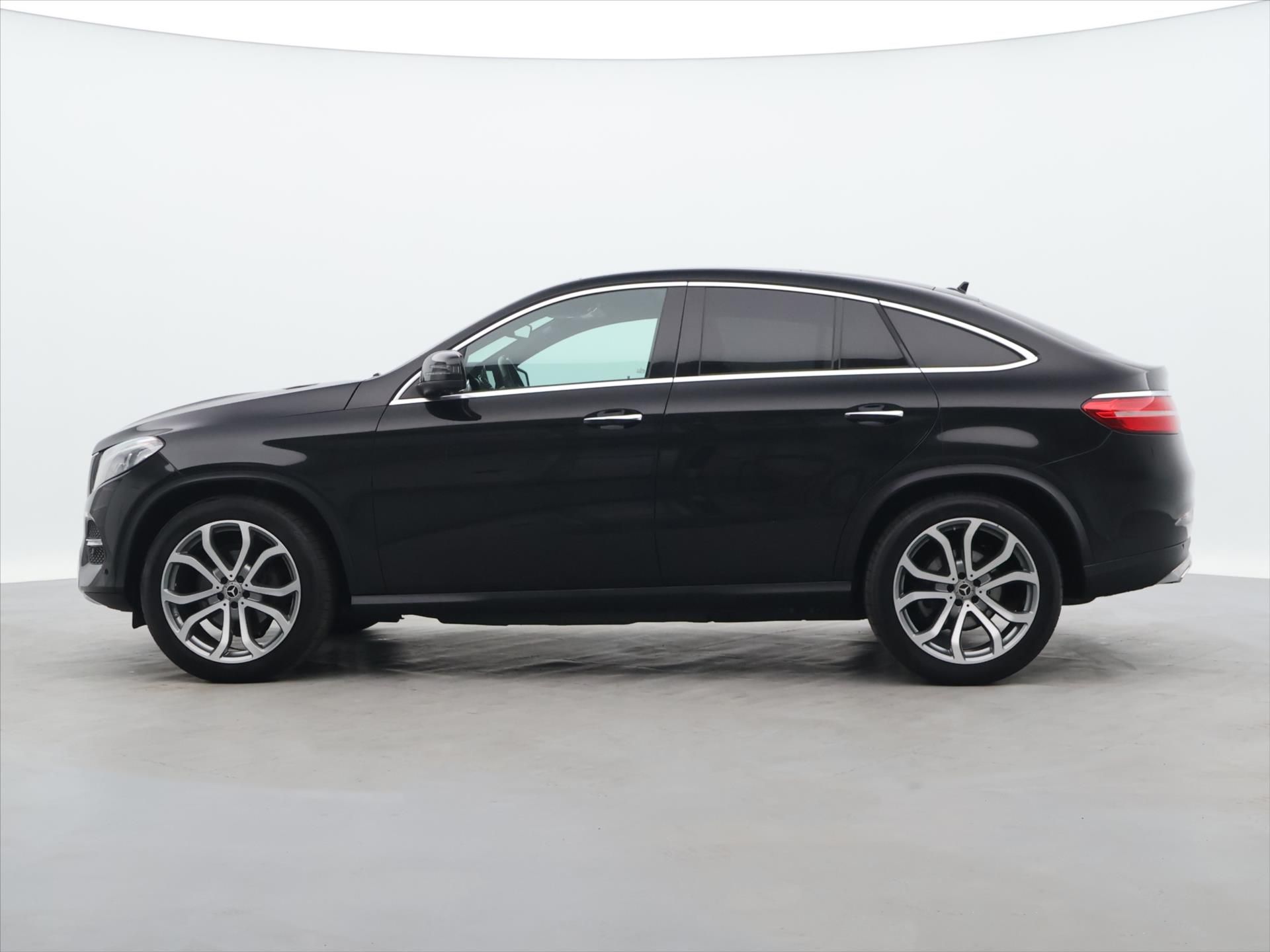 Mercedes-Benz GLE, 3,0 350d 190kW 4Matic AUT CZ - fotka 4