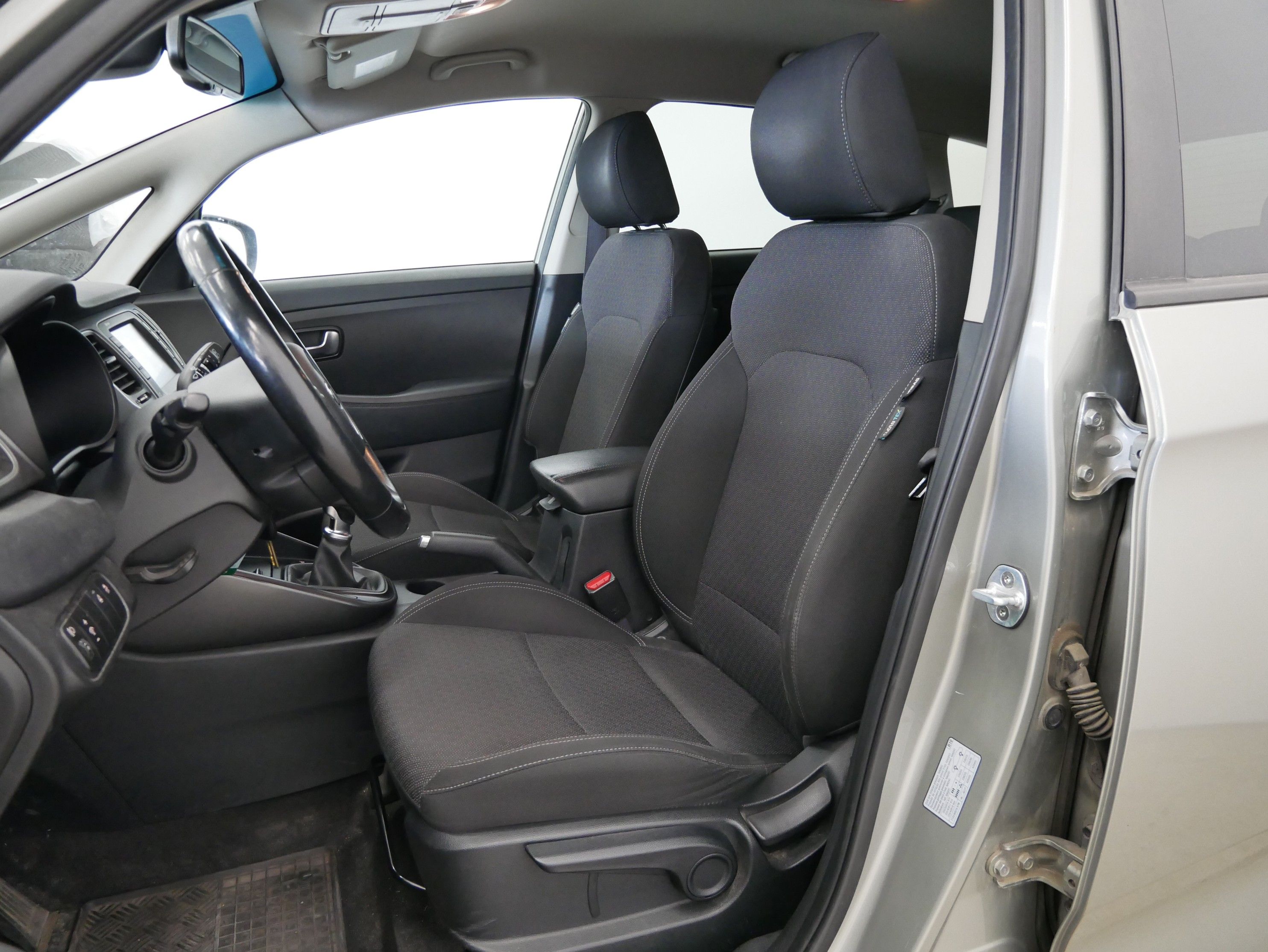 Kia Carens, 1.6 GDi 99 kW - fotka 6