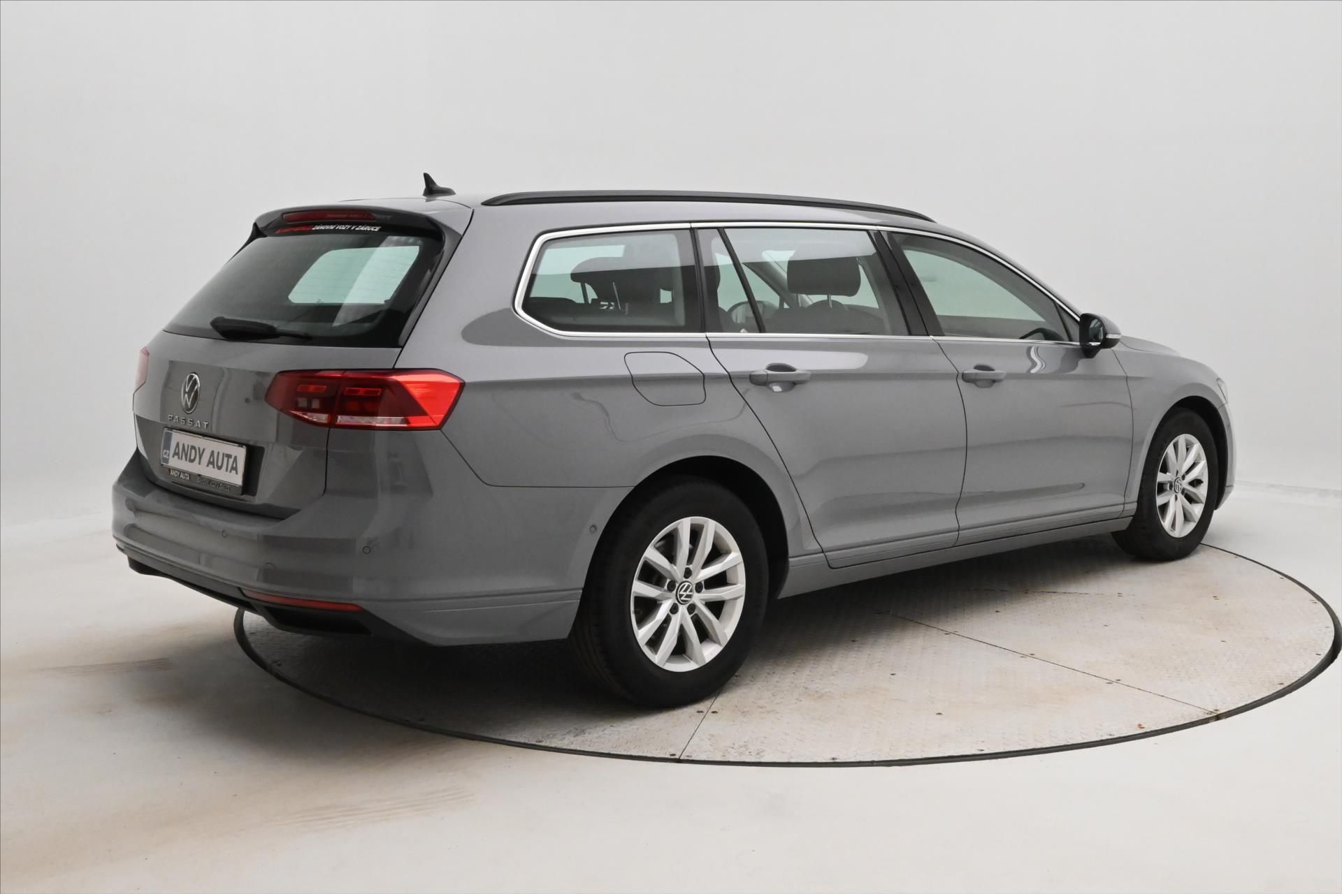 Volkswagen Passat, 2,0 TDI 110kW Business Záruka - fotka 5