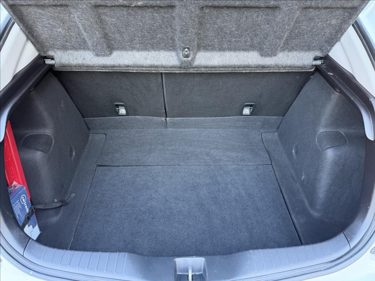 Honda Civic, 1,8 i-VTEC COMFORT - fotka 5