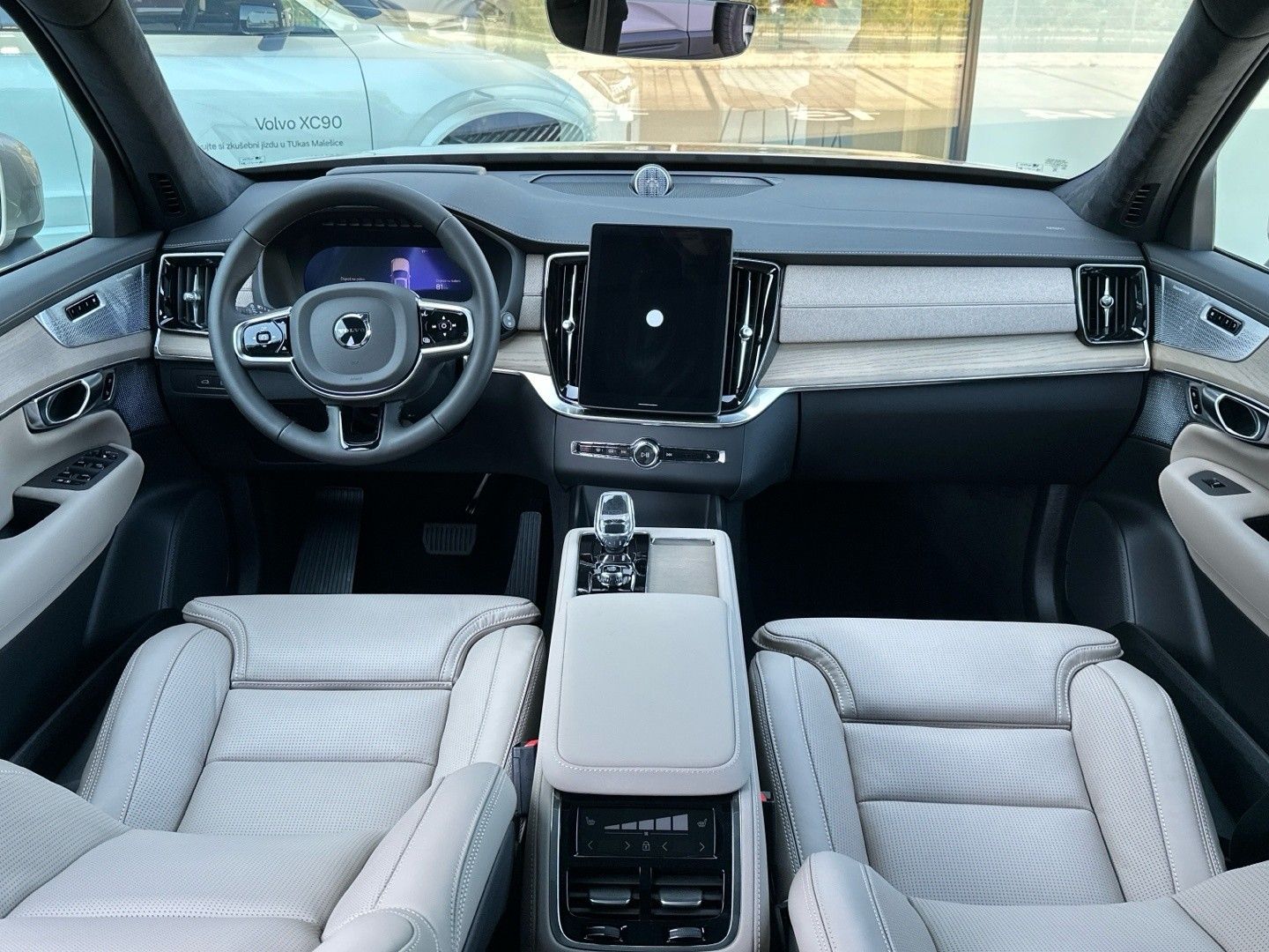 Volvo XC90, 2.0T8 AWD 299kW 4x4  ULTRA BRI - fotka 4