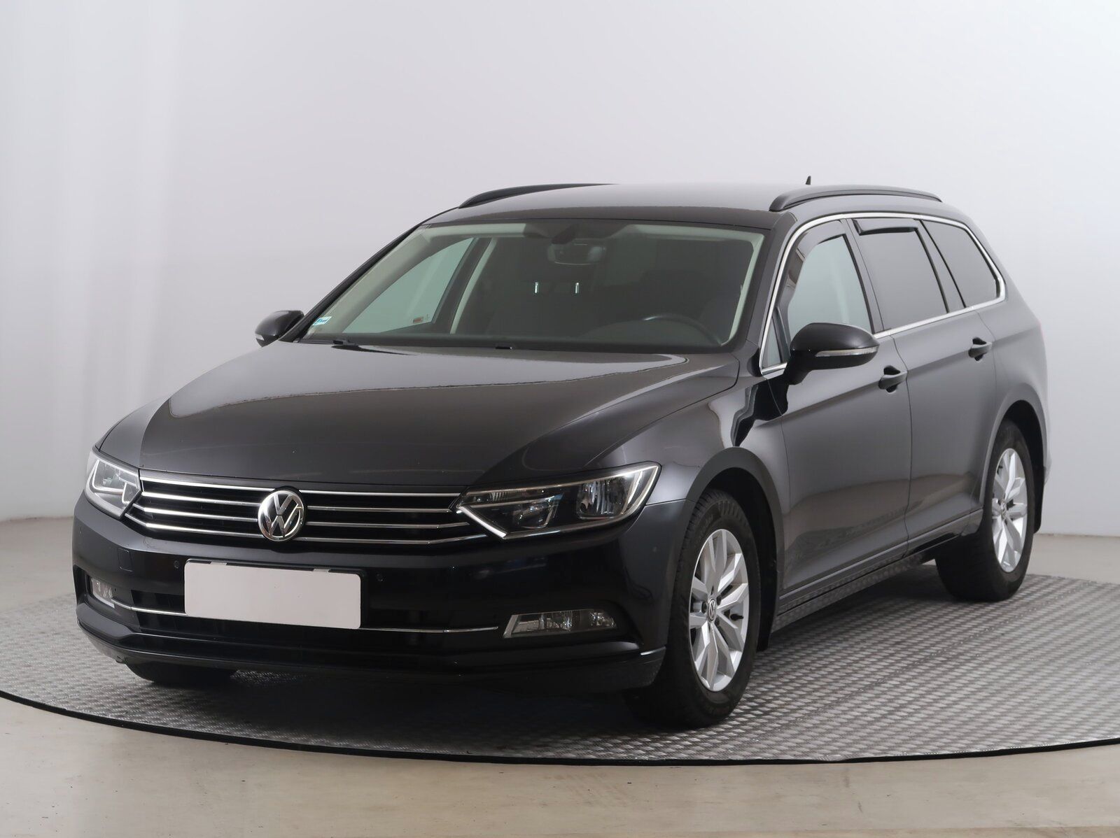 Volkswagen Passat, 2.0 TDI, Automat - fotka 2