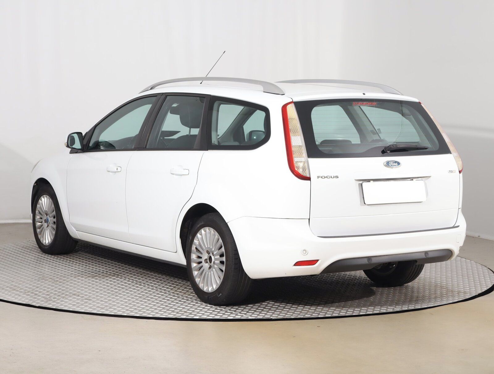 Ford Focus, 1.6 TDCi, po STK - fotka 4