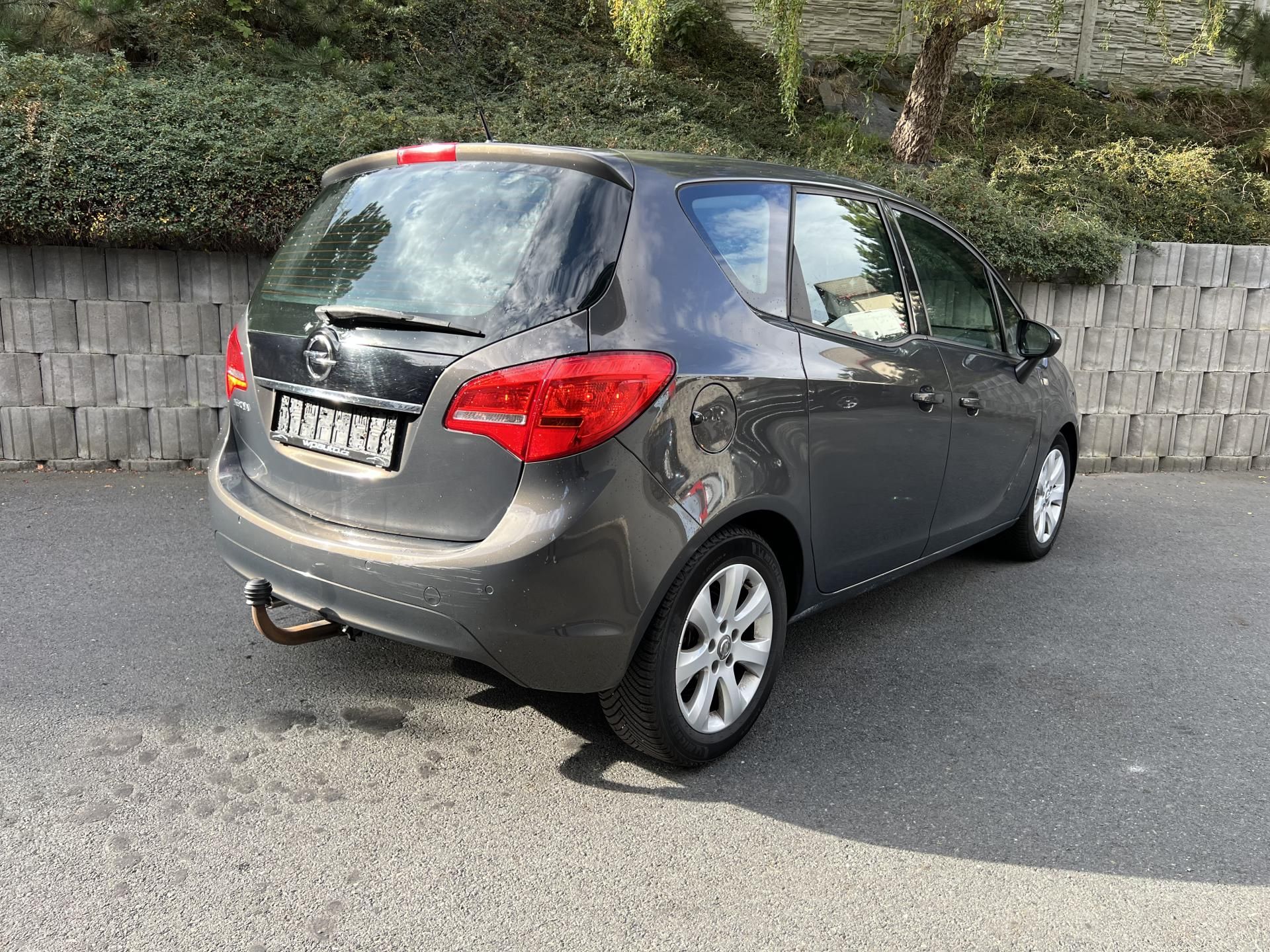 Opel Meriva, 1.4 TURBO 103 kW 1.MAJITEL - fotka 4