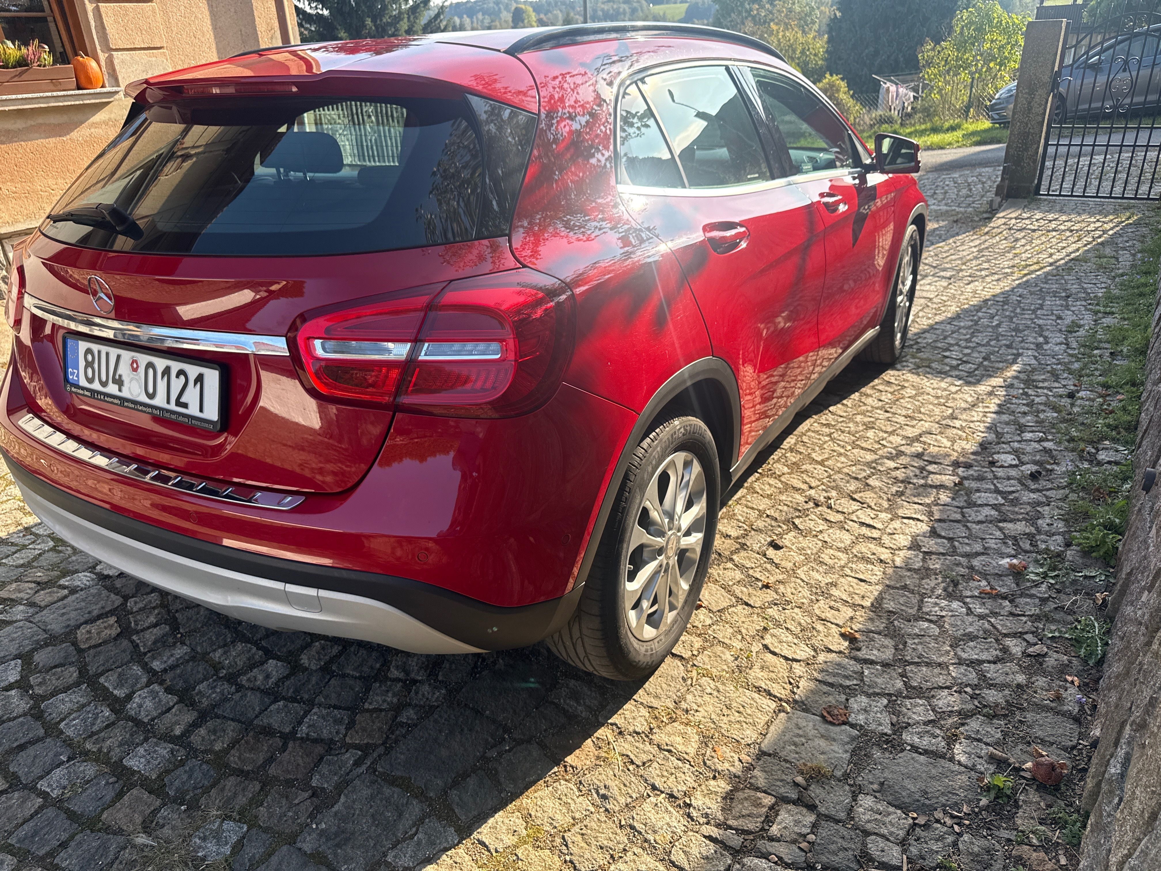 Mercedes-Benz GLA, Mercedes GLA 220 CDI 4MATIC - fotka 4