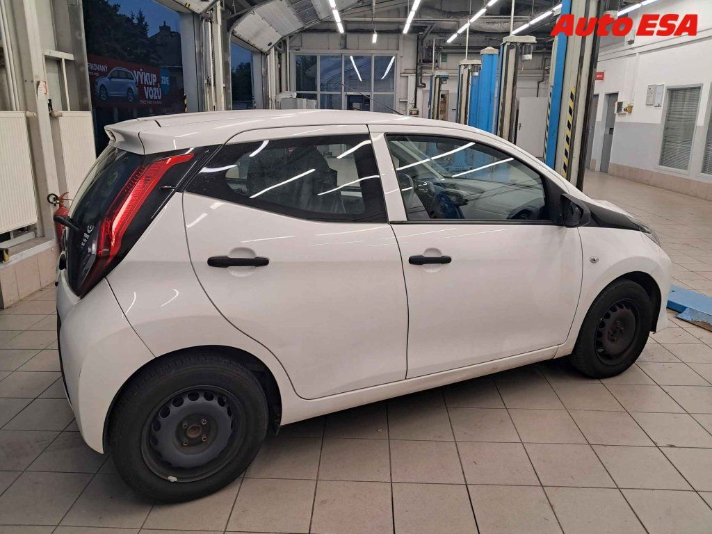 Toyota Aygo, 1.0i - fotka 3