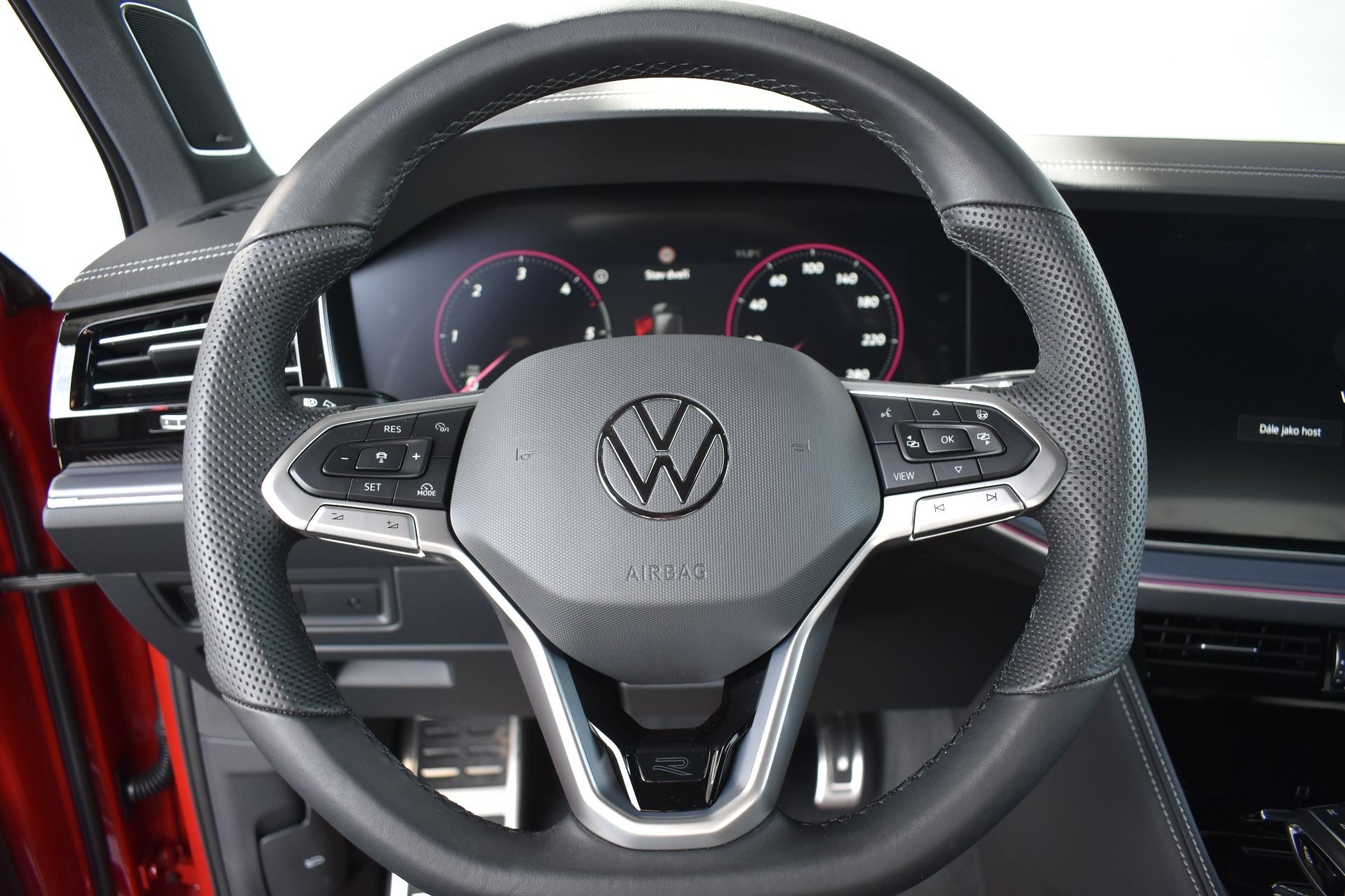 Volkswagen Touareg, R-Line 3.0TDI 210kW,webasto,ta - fotka 5