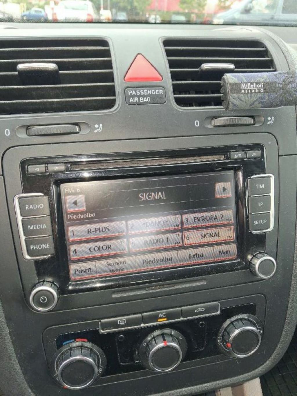 Volkswagen Jetta, TDI, tažné zařízení, servis - fotka 6