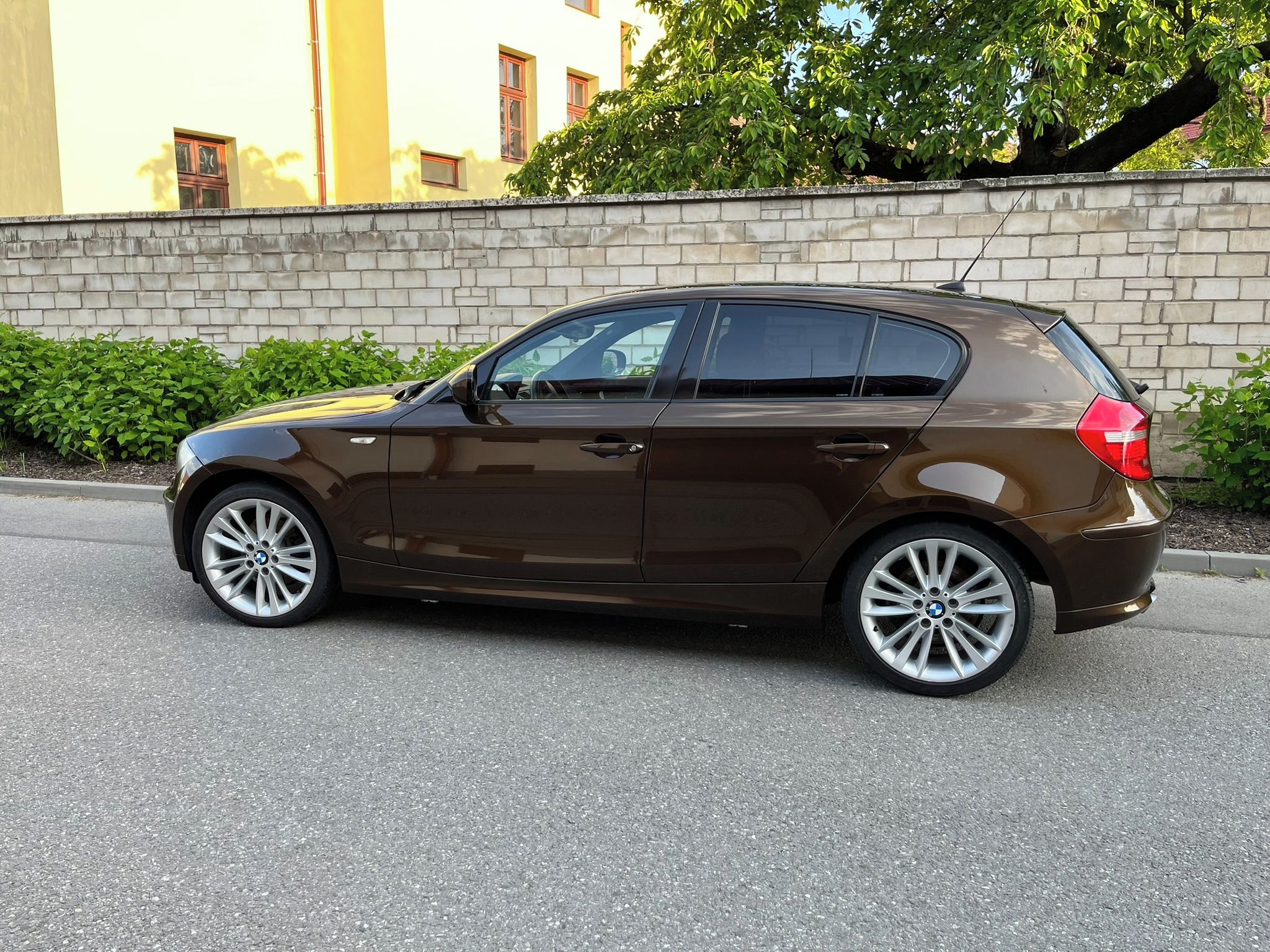 BMW Řada 1, BMW 118D Lifestyle Edition - fotka 2