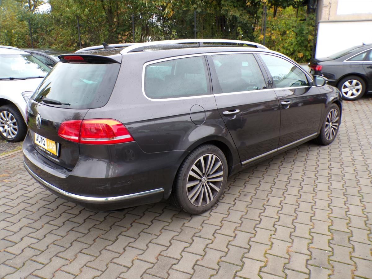 Volkswagen Passat, 2,0 TDI  DSG,125kW - fotka 4