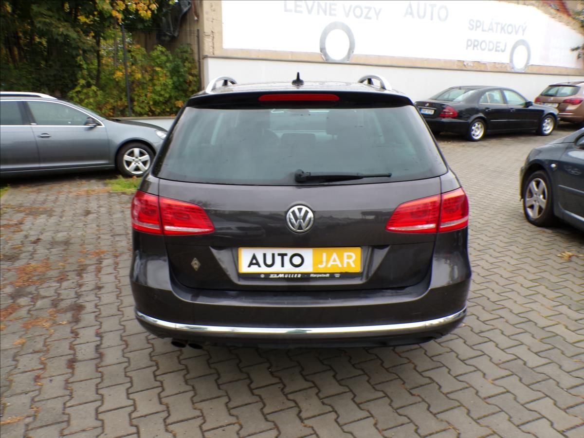 Volkswagen Passat, 2,0 TDI  DSG,125kW - fotka 5
