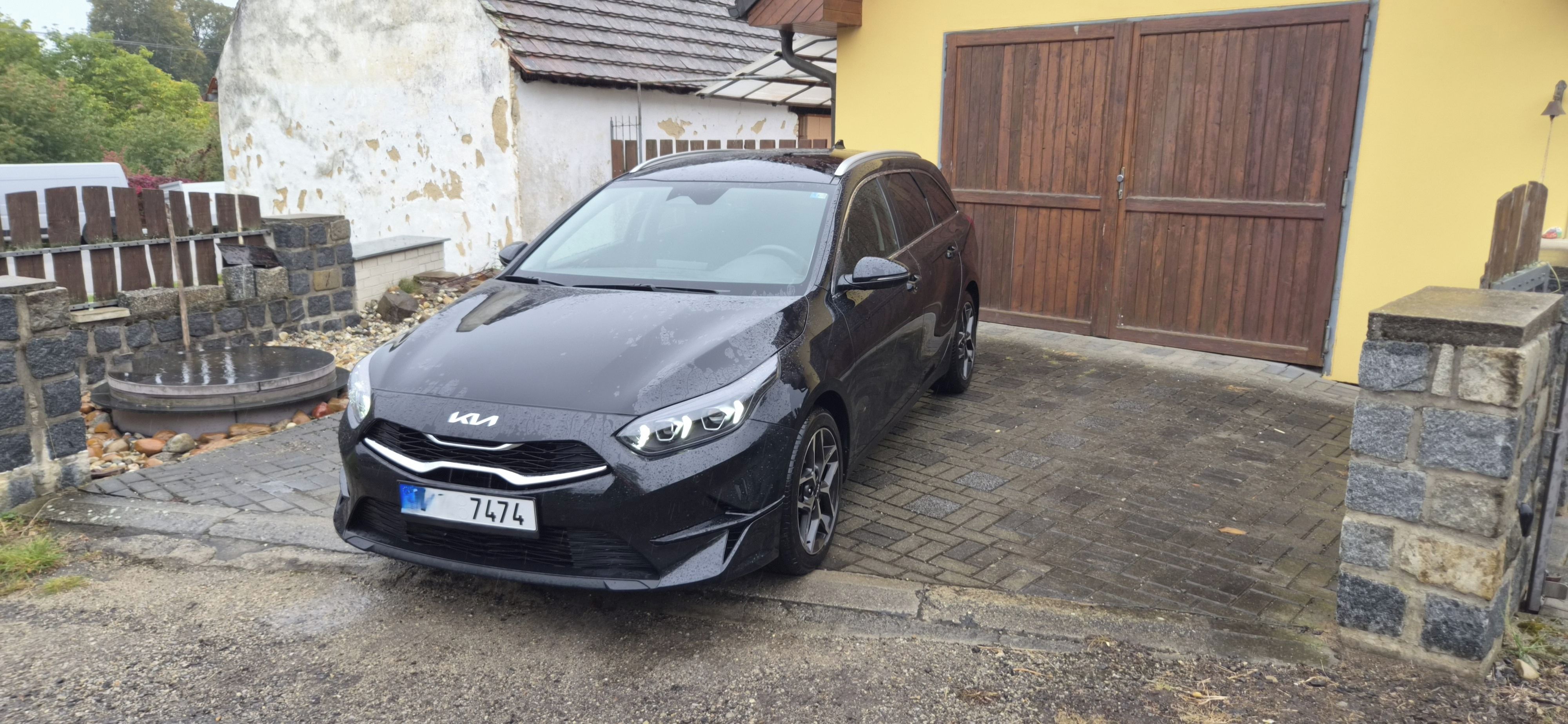 Kia Cee´d SW, Kia Cee´d SW, 7DCT TOP+Busines - fotka 2