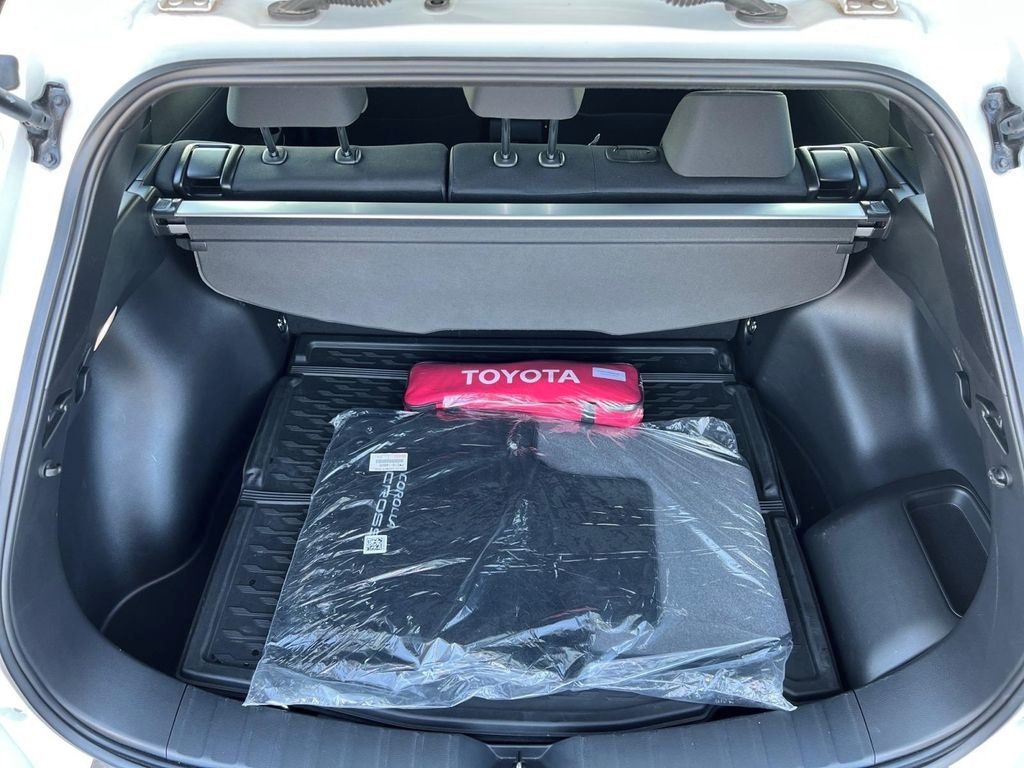 Toyota Corolla, Comfort Business 2,0 Hybrid - fotka 3