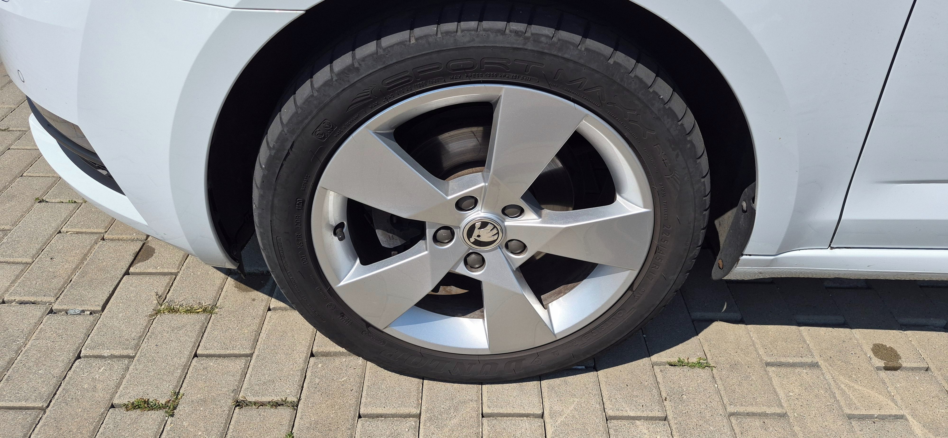 Škoda Octavia, 1.6 TDI - fotka 6