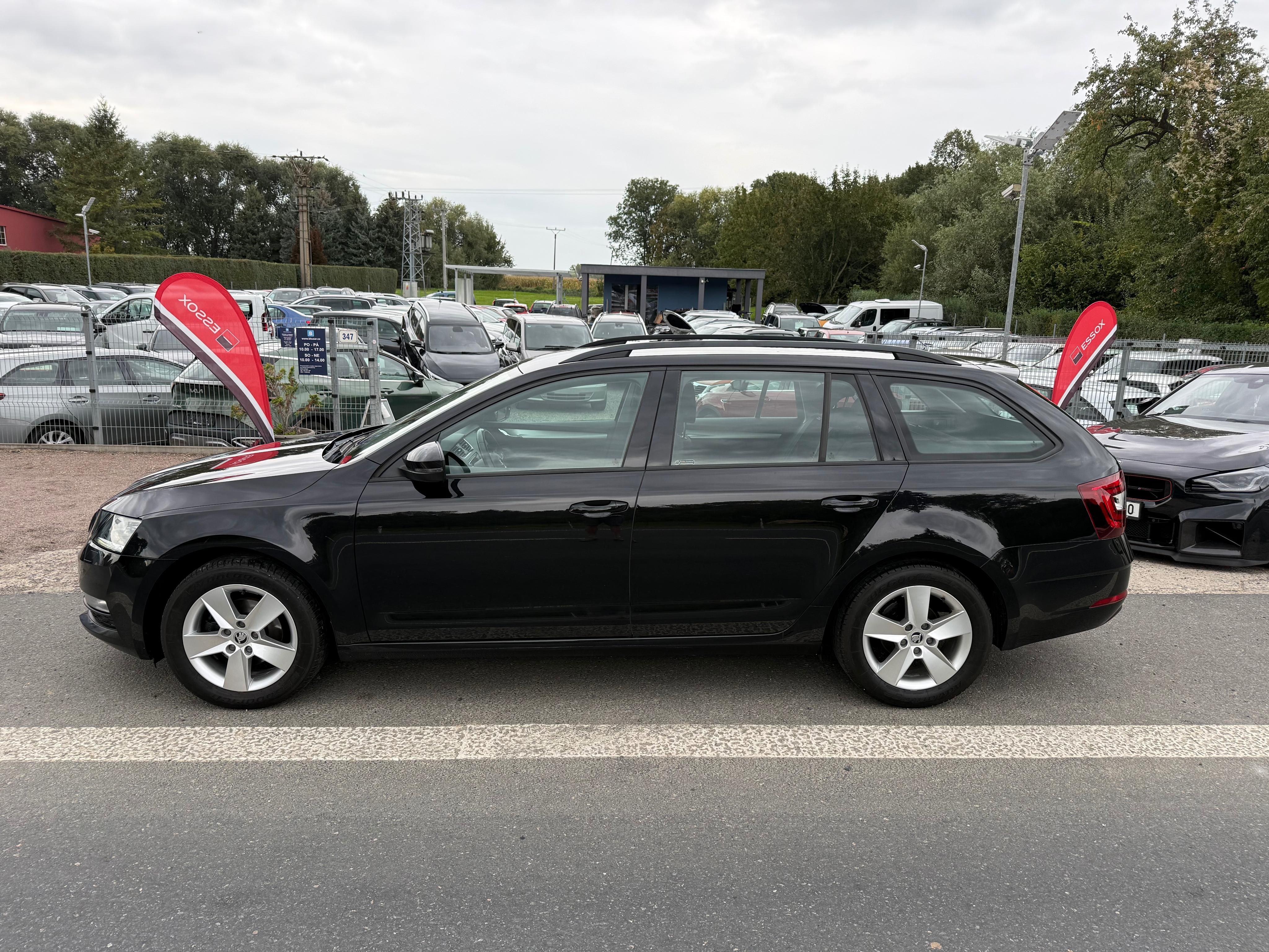 Škoda Octavia, 1.6TDI 85kW ČR Full Led výhřev - fotka 6