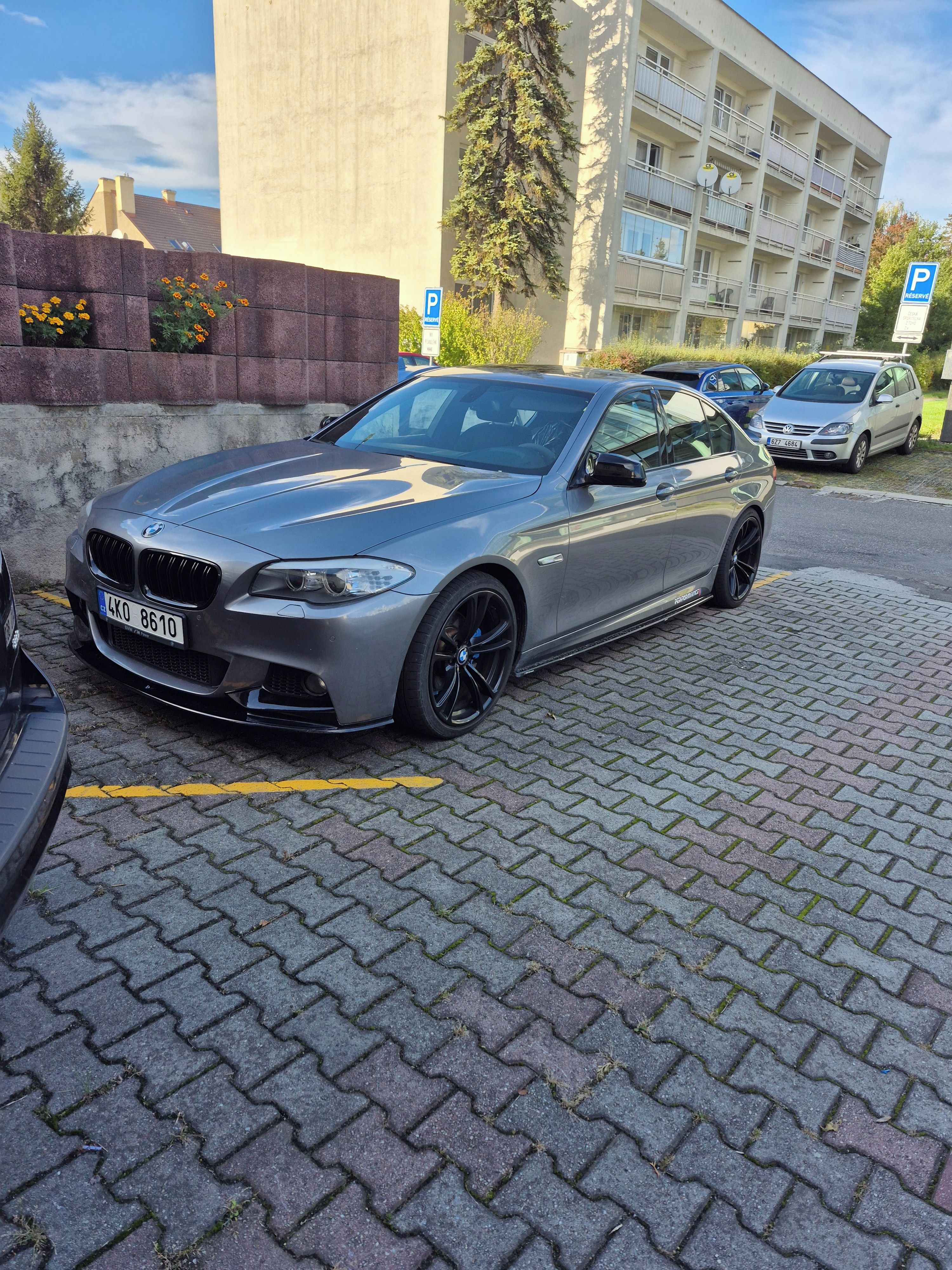 BMW Řada 5, 520 D ,servisováno