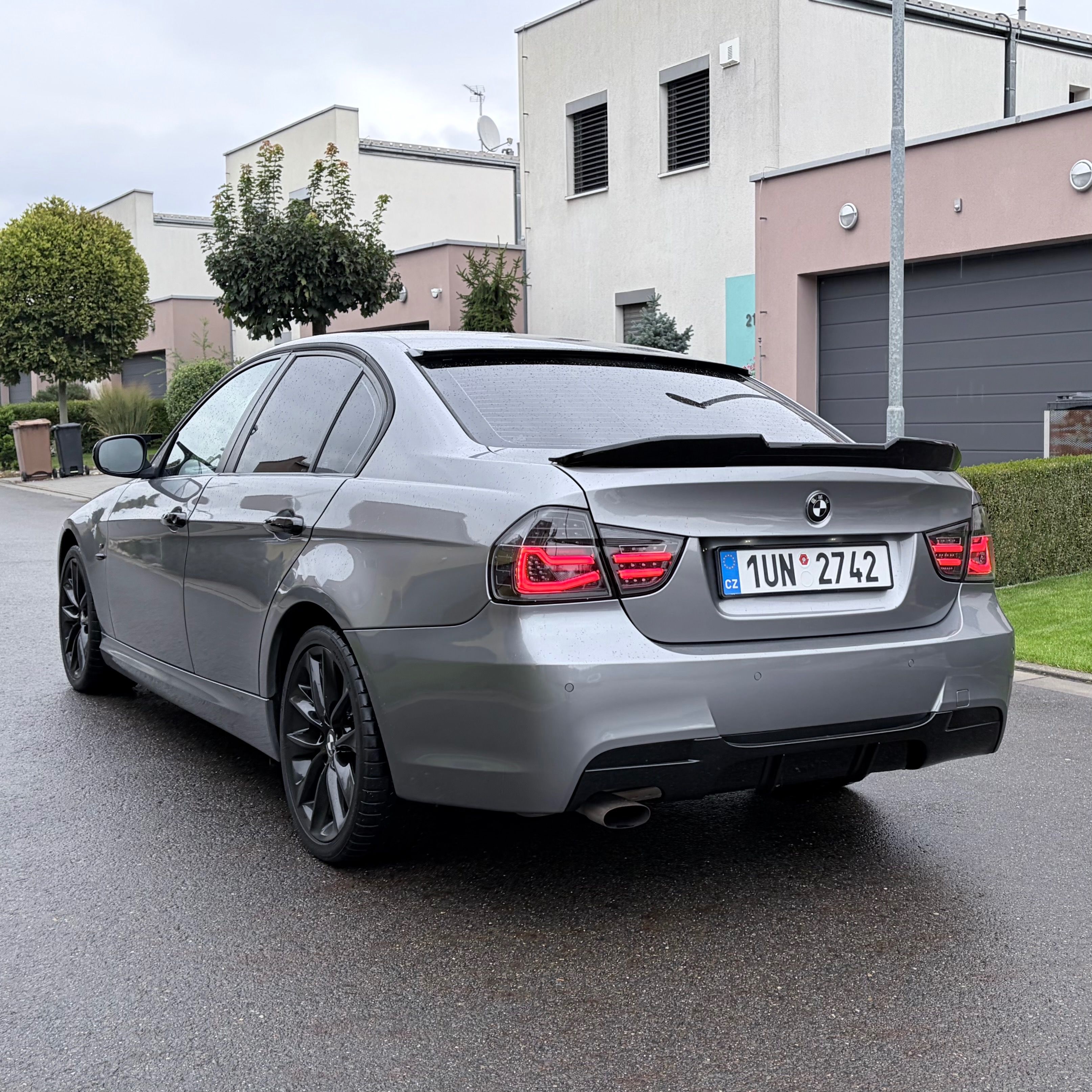 BMW Řada 3, BMW E90 318i – možnost splátek - fotka 2