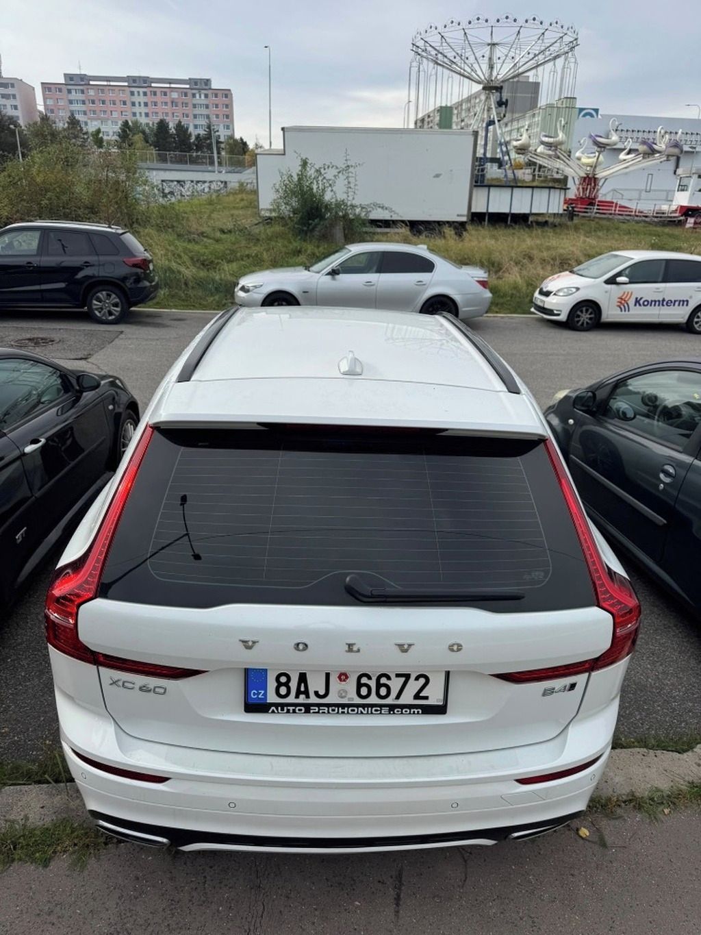 Volvo XC60, XC60 B4 Drive-E mHEV aut. - fotka 2