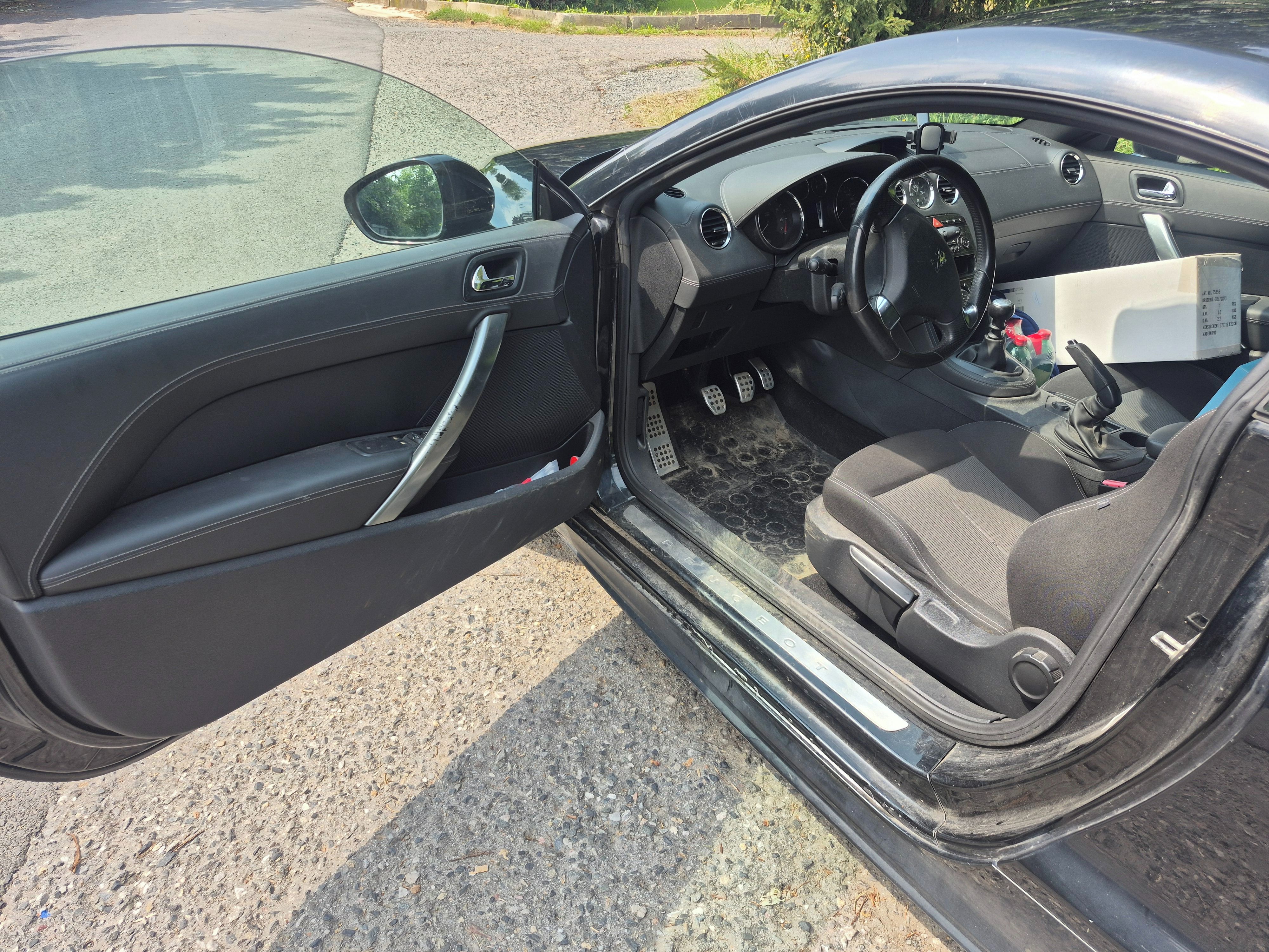 Peugeot RCZ - fotka 4