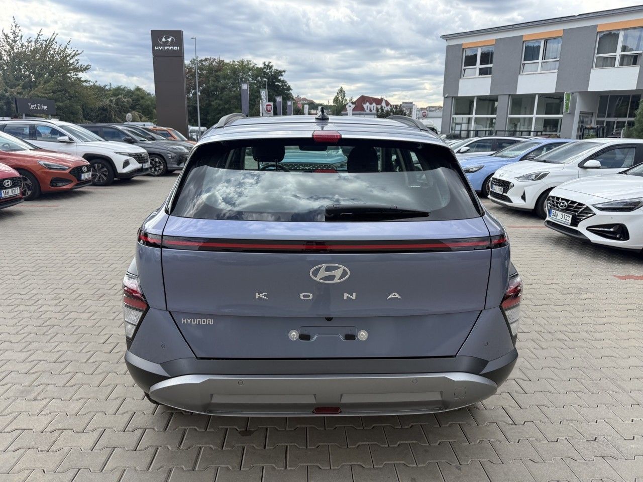 Hyundai Kona, KONA 27 1,6 T-GDI MT SMART - fotka 4