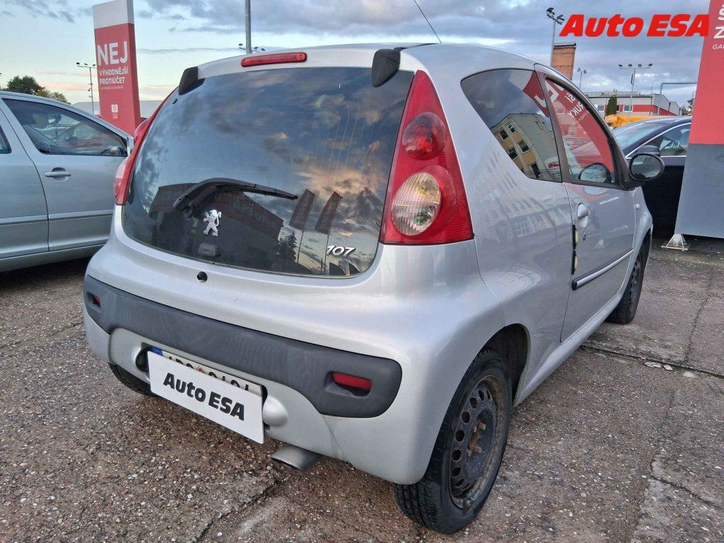 Peugeot 107, 1.4 HDI - fotka 2