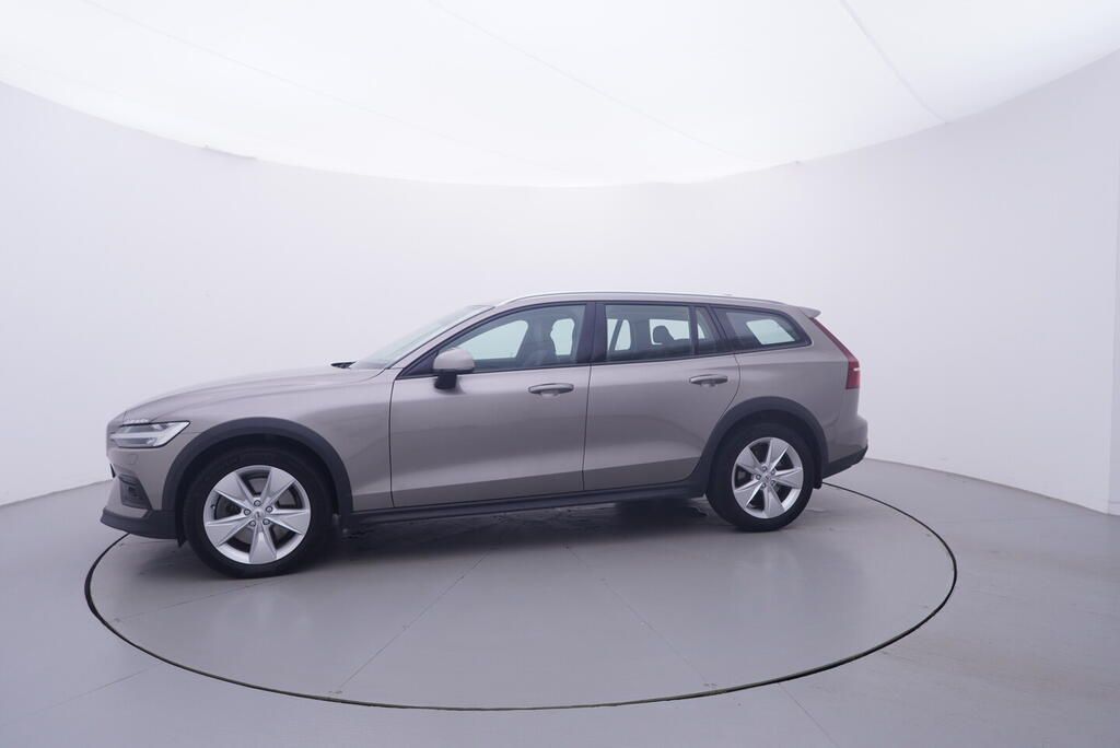 Volvo V60, CrossCountry 2.0 D4 145 kW - fotka 2