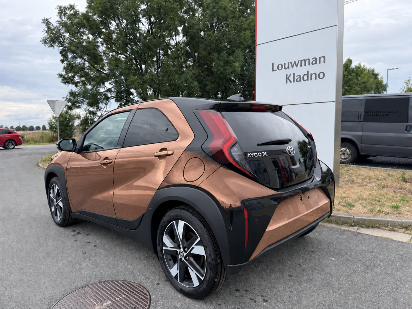 Toyota Aygo, 1.5HEV Style Smart - fotka 4