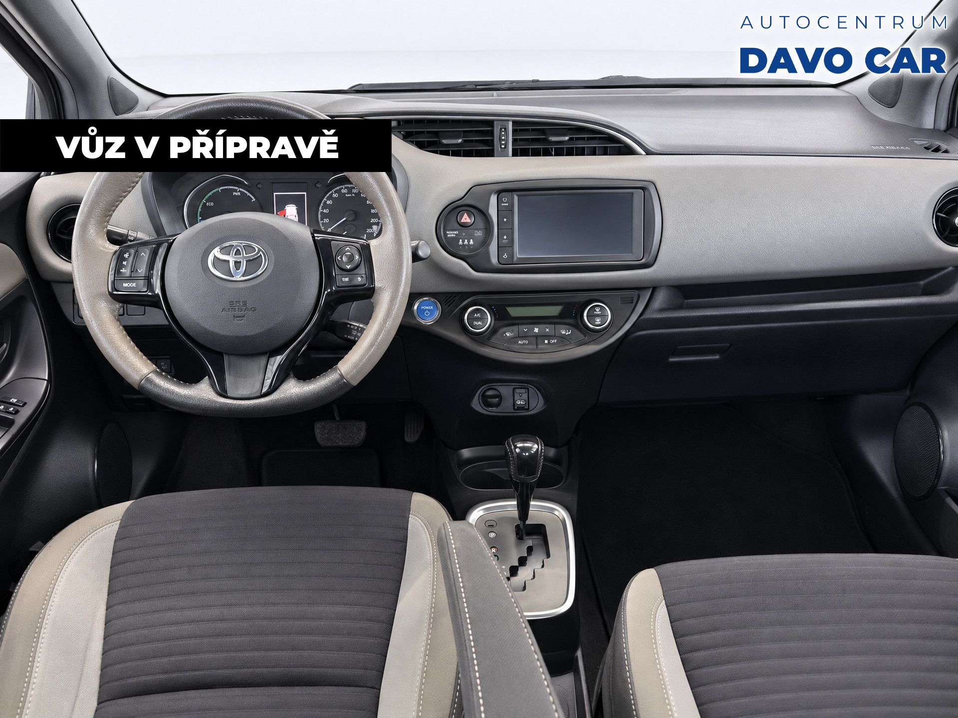 Toyota Yaris, 1,5 e-CVT 54kW Selection CZ DP - fotka 3