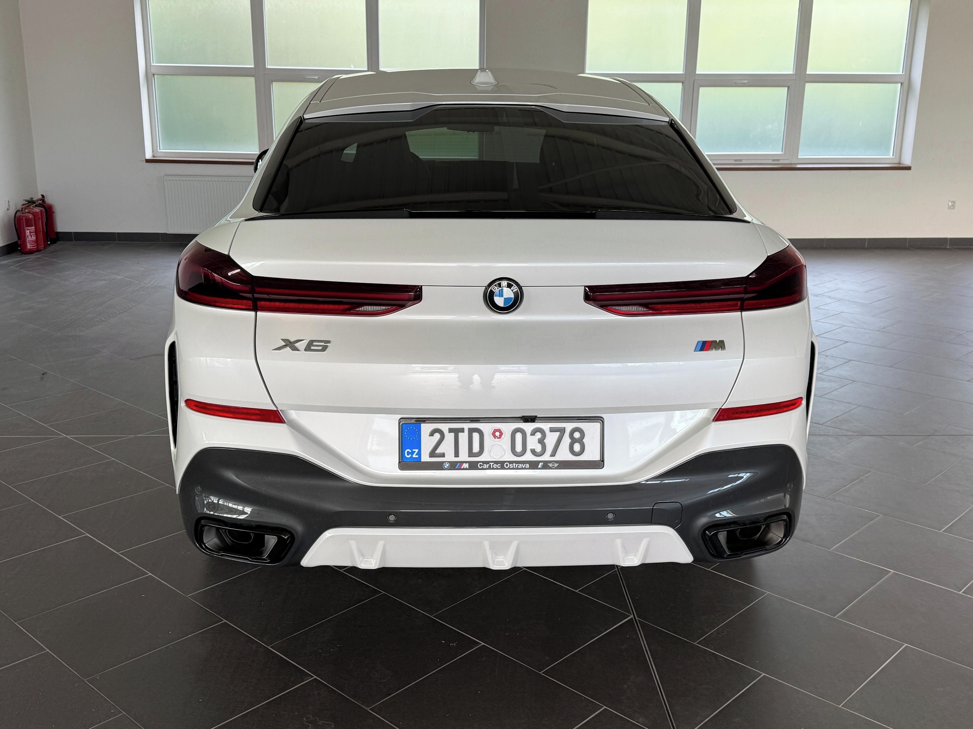BMW X6, 40d MSport - fotka 4
