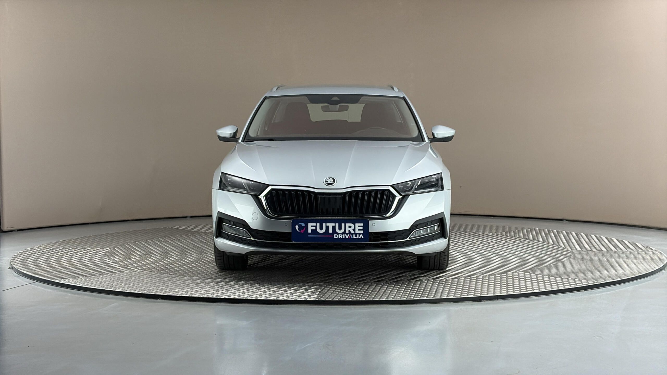 Škoda Octavia, 1.4 TSI iV DSG Style Combi - fotka 3