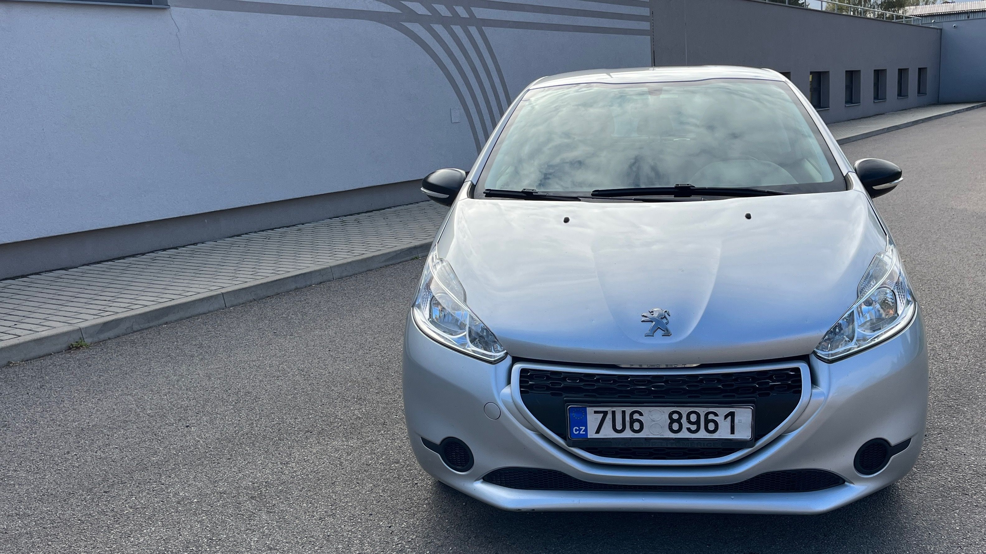 Peugeot 208, Peugeot 208 , 1.0 / 50 kW  3dv - fotka 6
