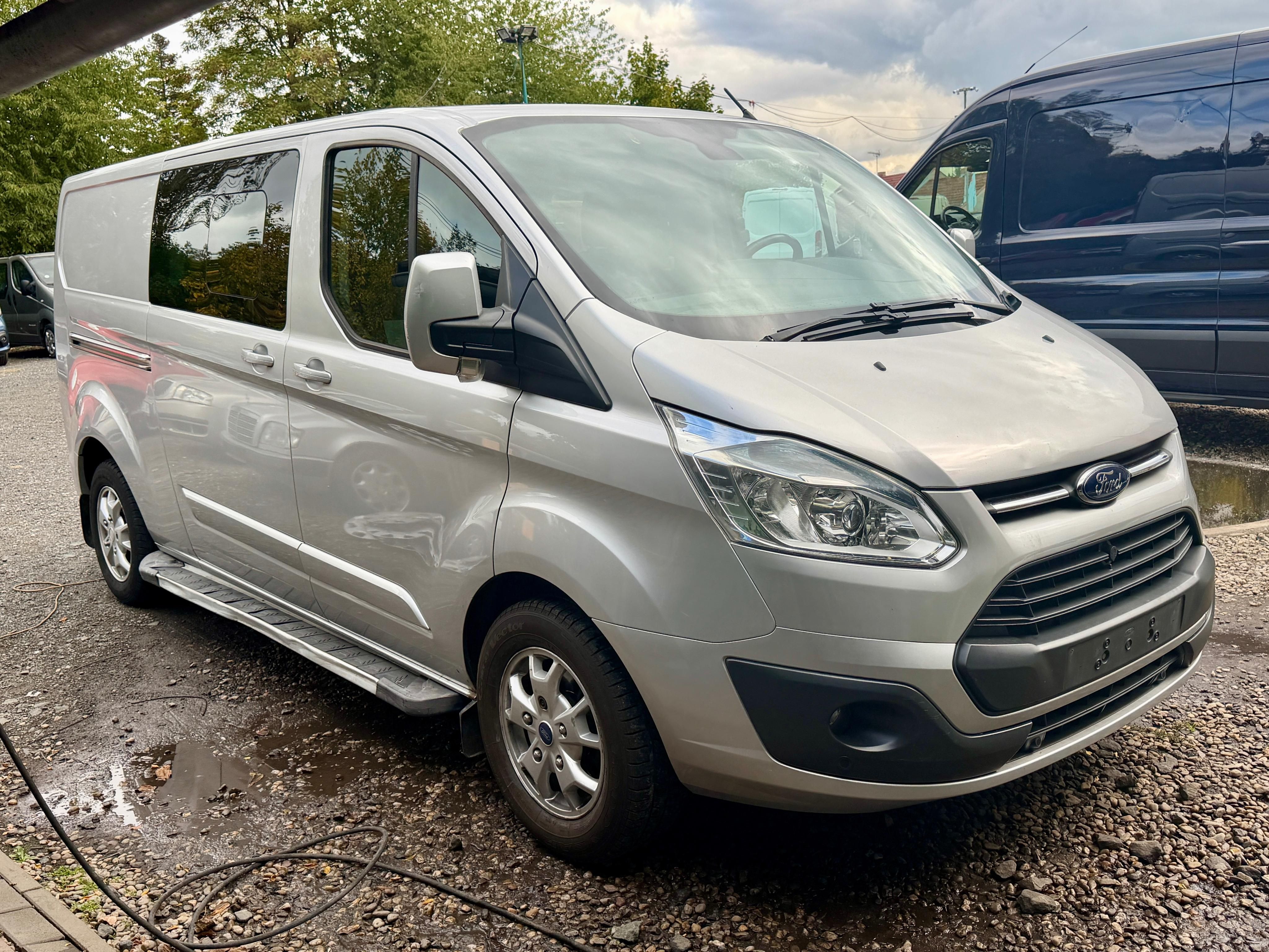 Ford Transit Custom, 2.2,92KW,L2H1,1.MAJ,TAŽNÉ - fotka 2
