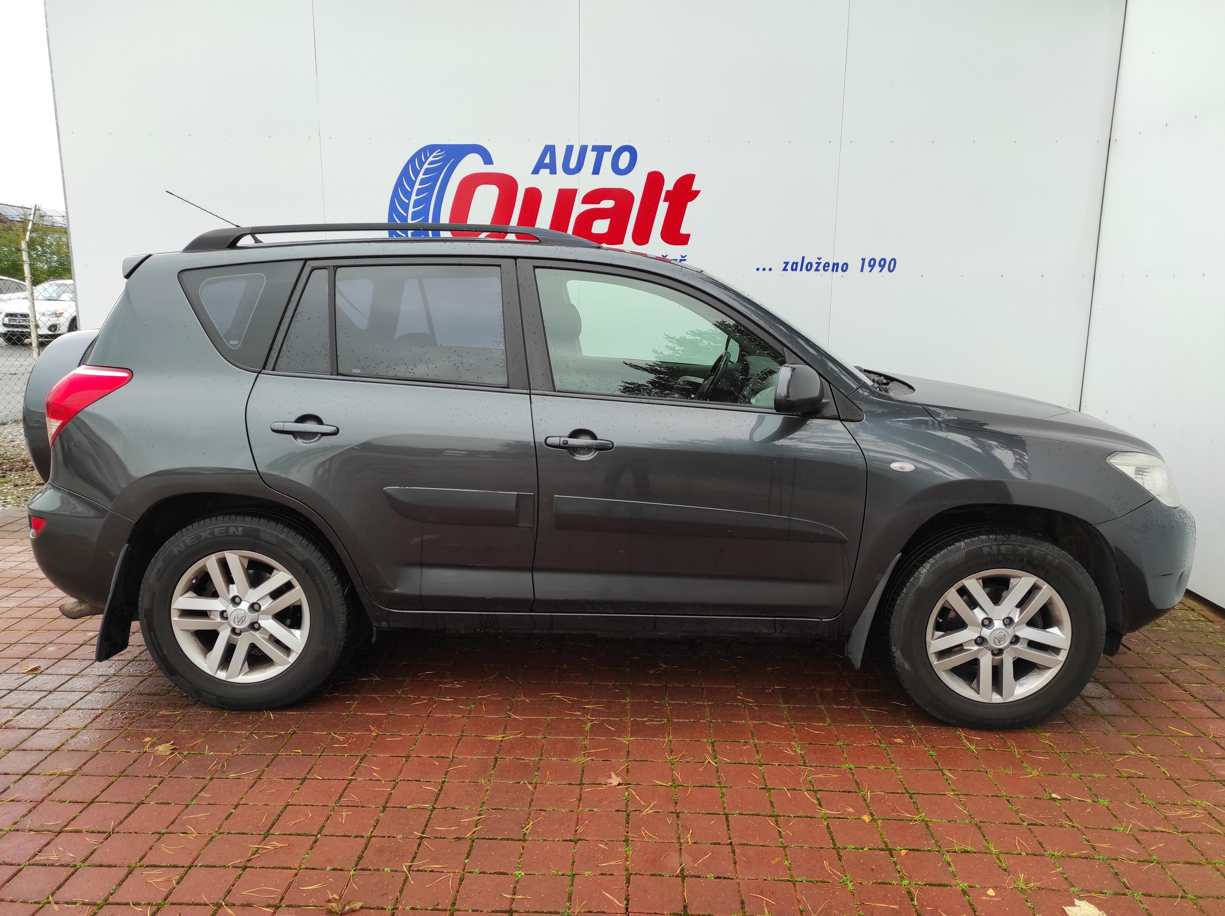 Toyota Rav4, 2.0 LPG, 4x4, AUTOMAT - fotka 4